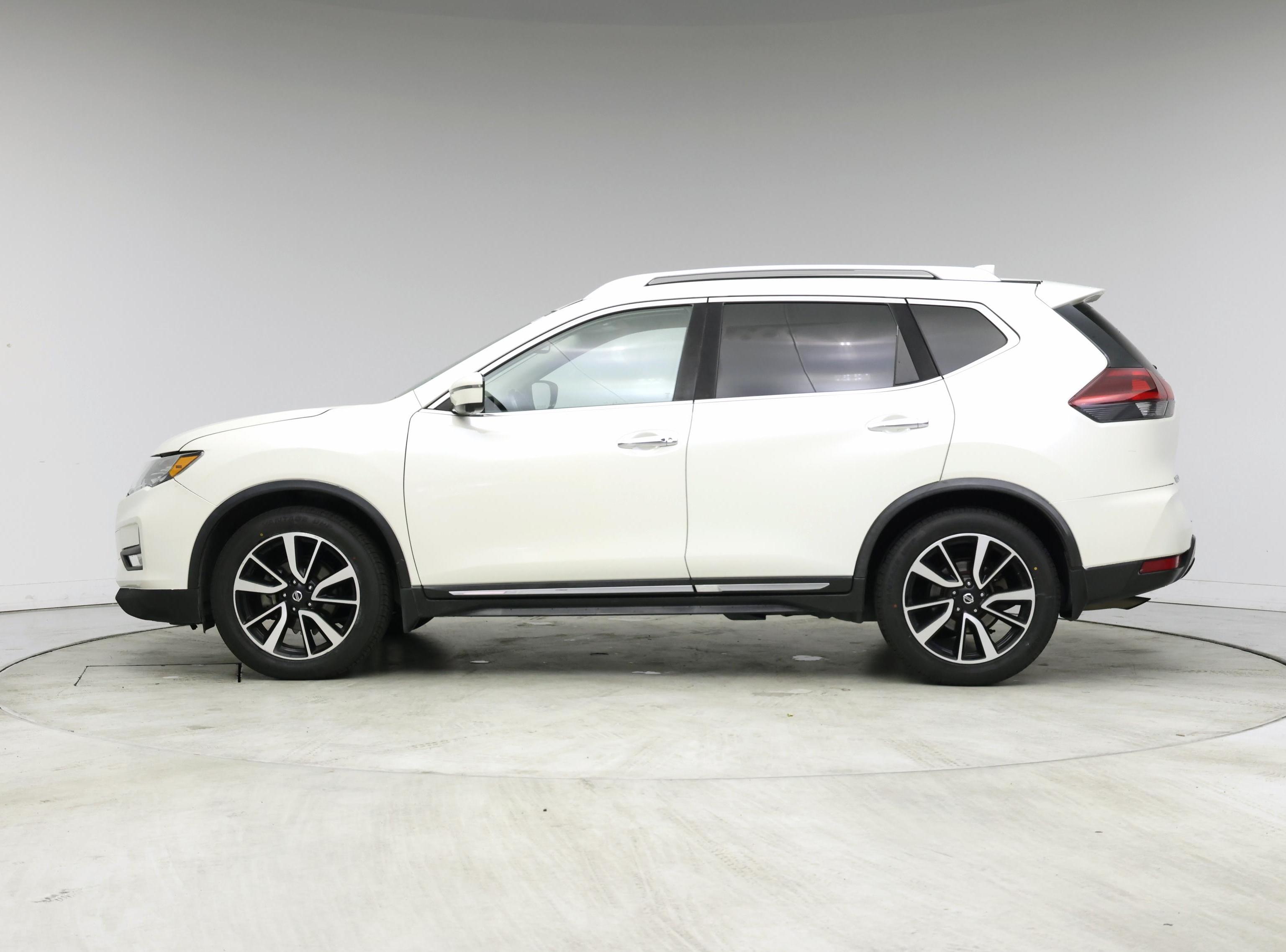 Thumbnail: 2018 Nissan Rogue - 3