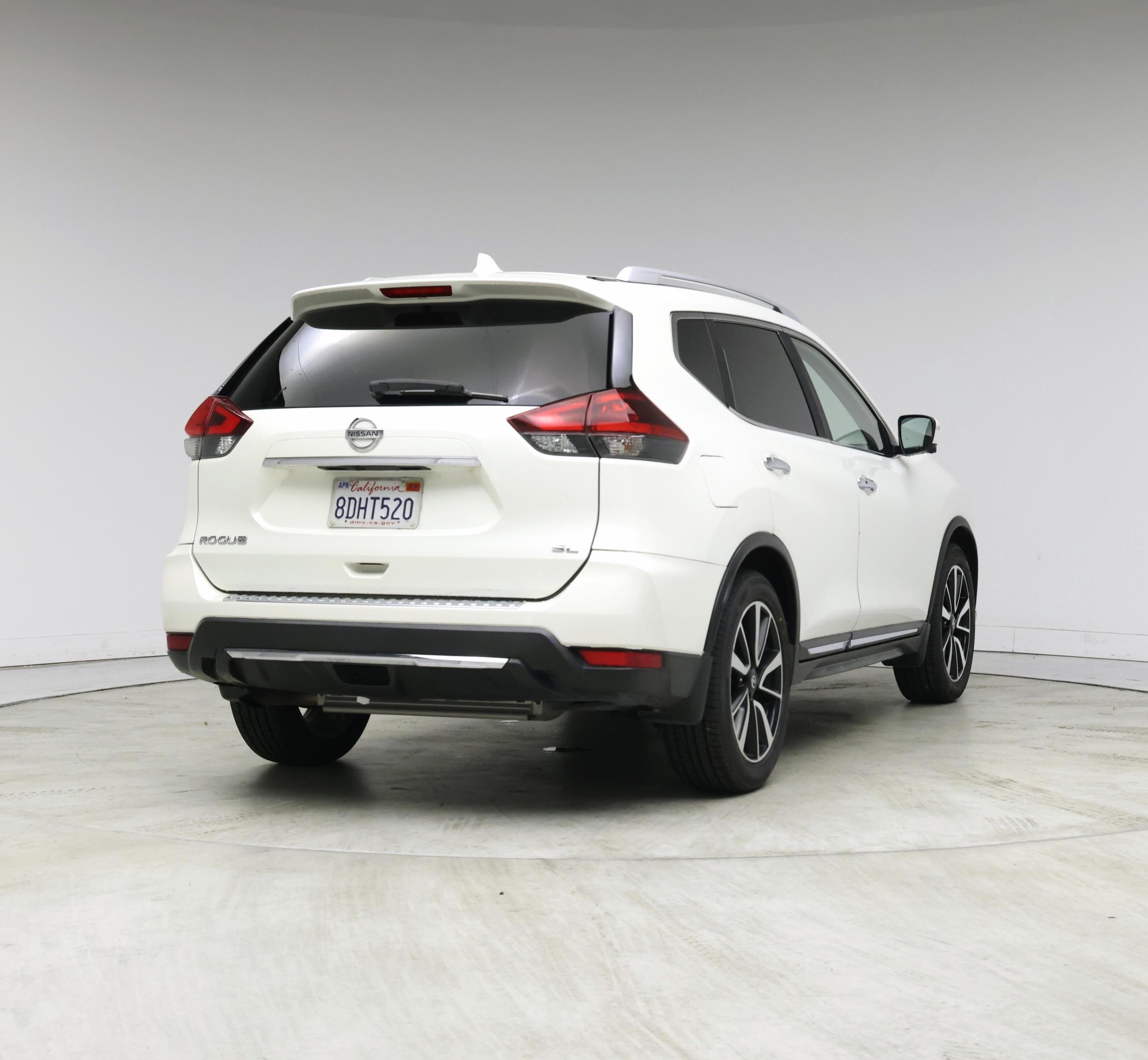 Thumbnail: 2018 Nissan Rogue - 8