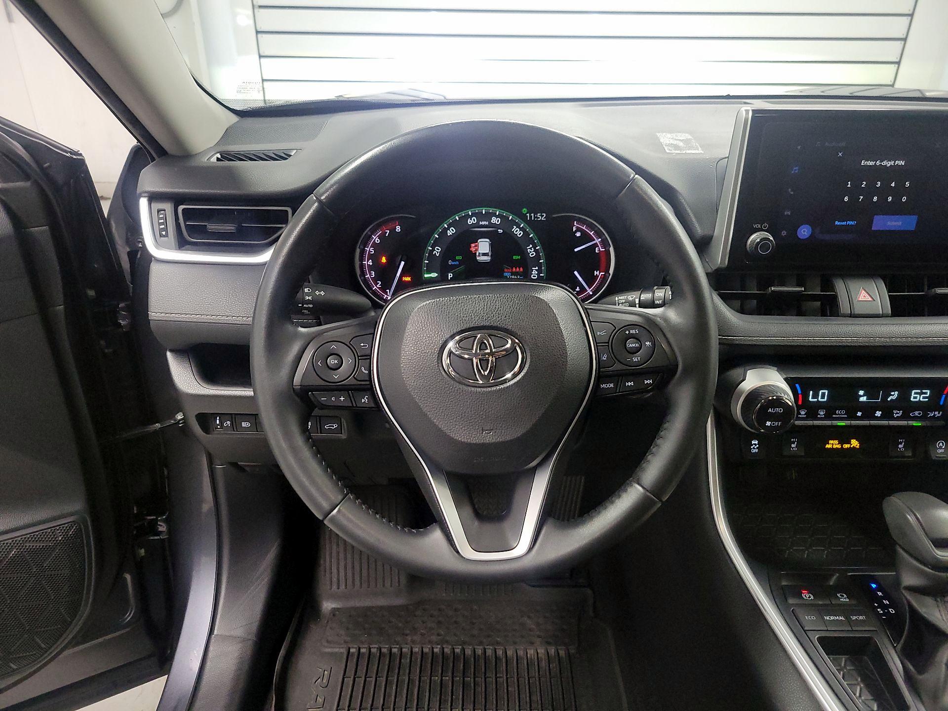 Thumbnail: 2023 Toyota RAV4 - 10