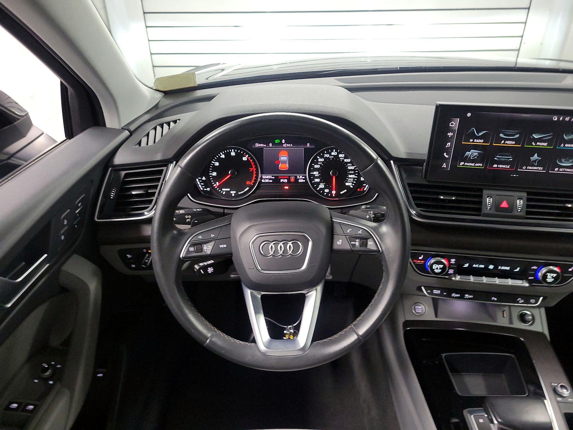 Thumbnail: 2022 Audi Q5 - 10