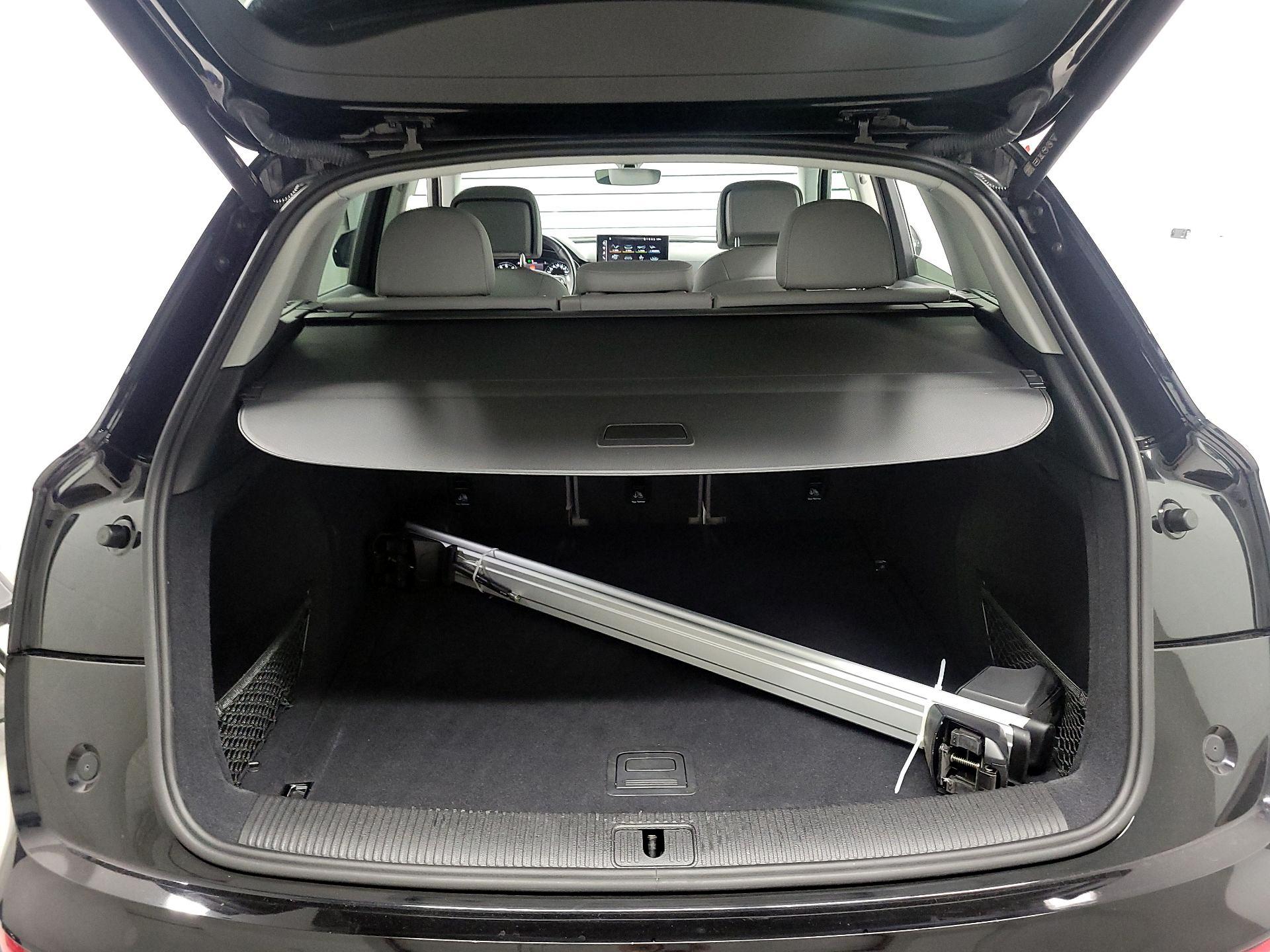 Thumbnail: 2022 Audi Q5 - 18