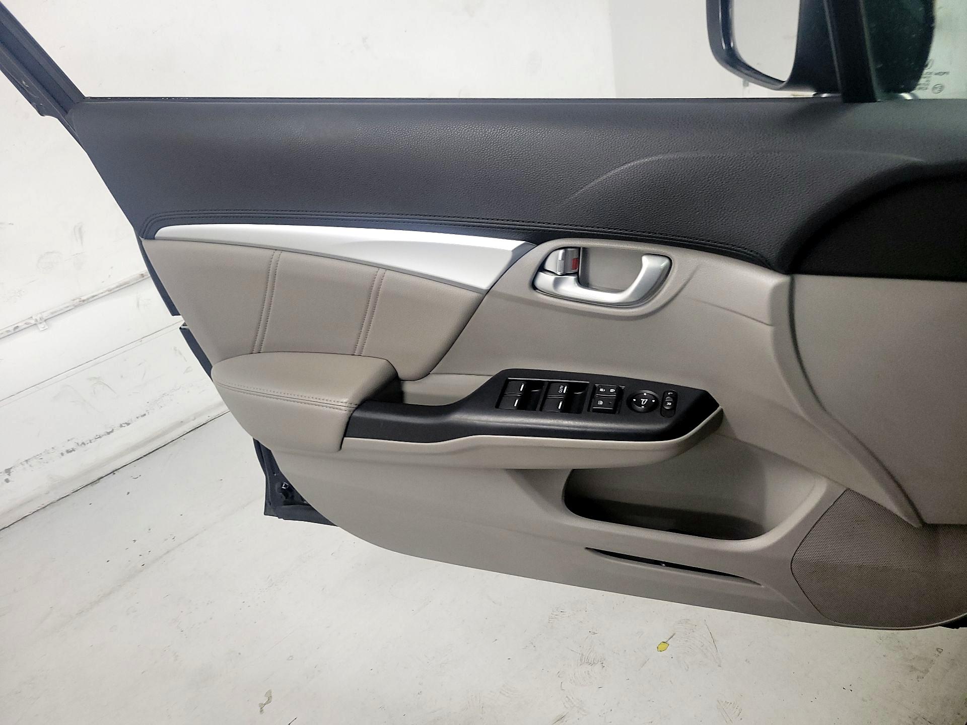 Thumbnail: 2014 Honda Civic - 12