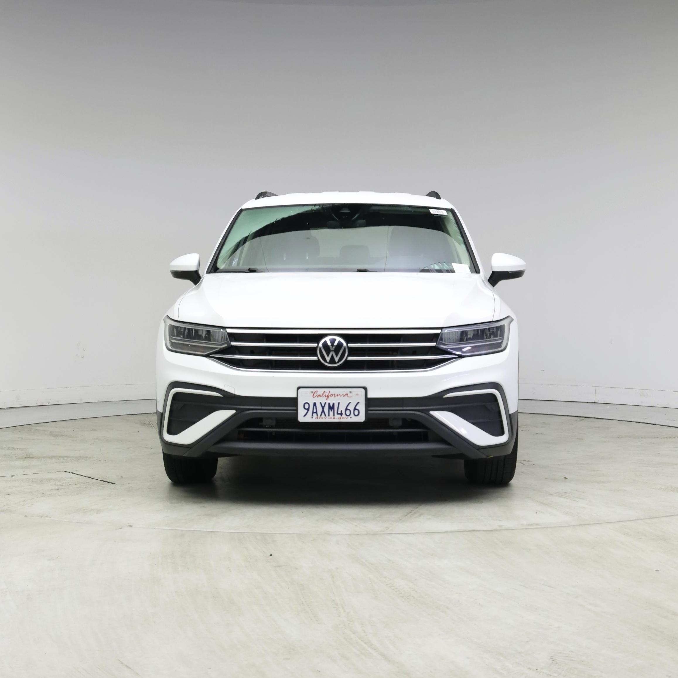 Thumbnail: 2022 Volkswagen Tiguan - 5