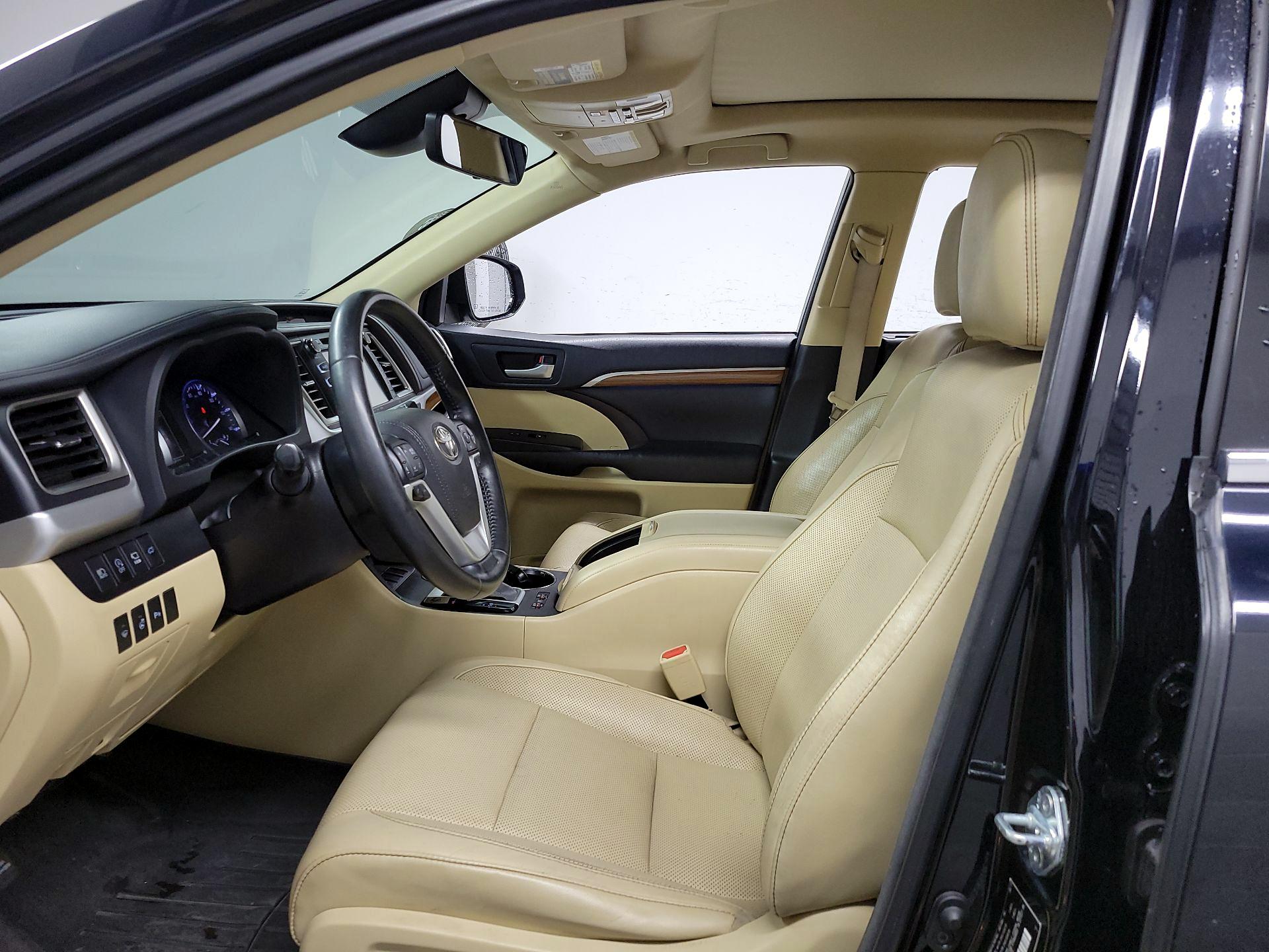 Thumbnail: 2017 Toyota Highlander - 11