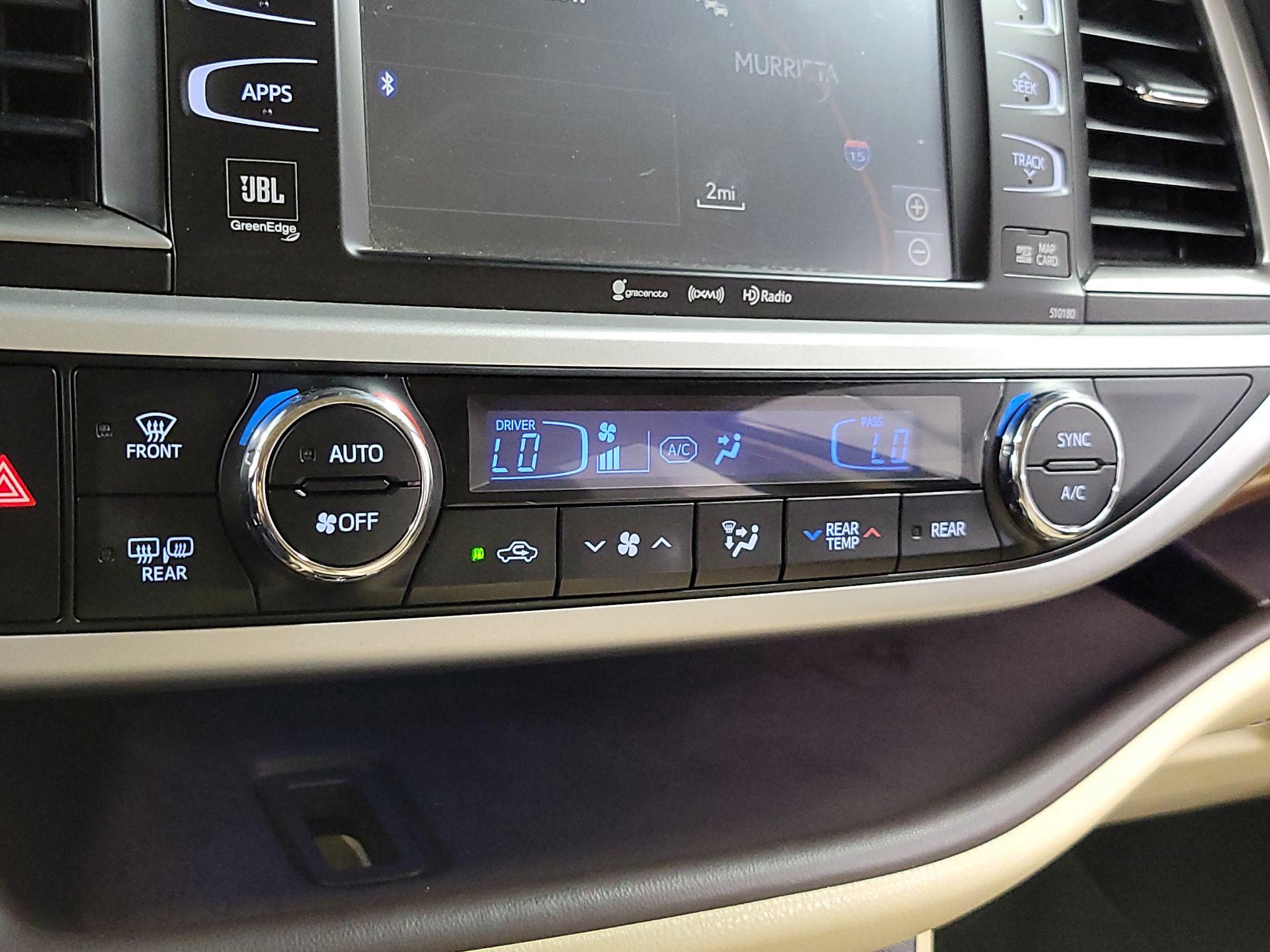 Thumbnail: 2017 Toyota Highlander - 15
