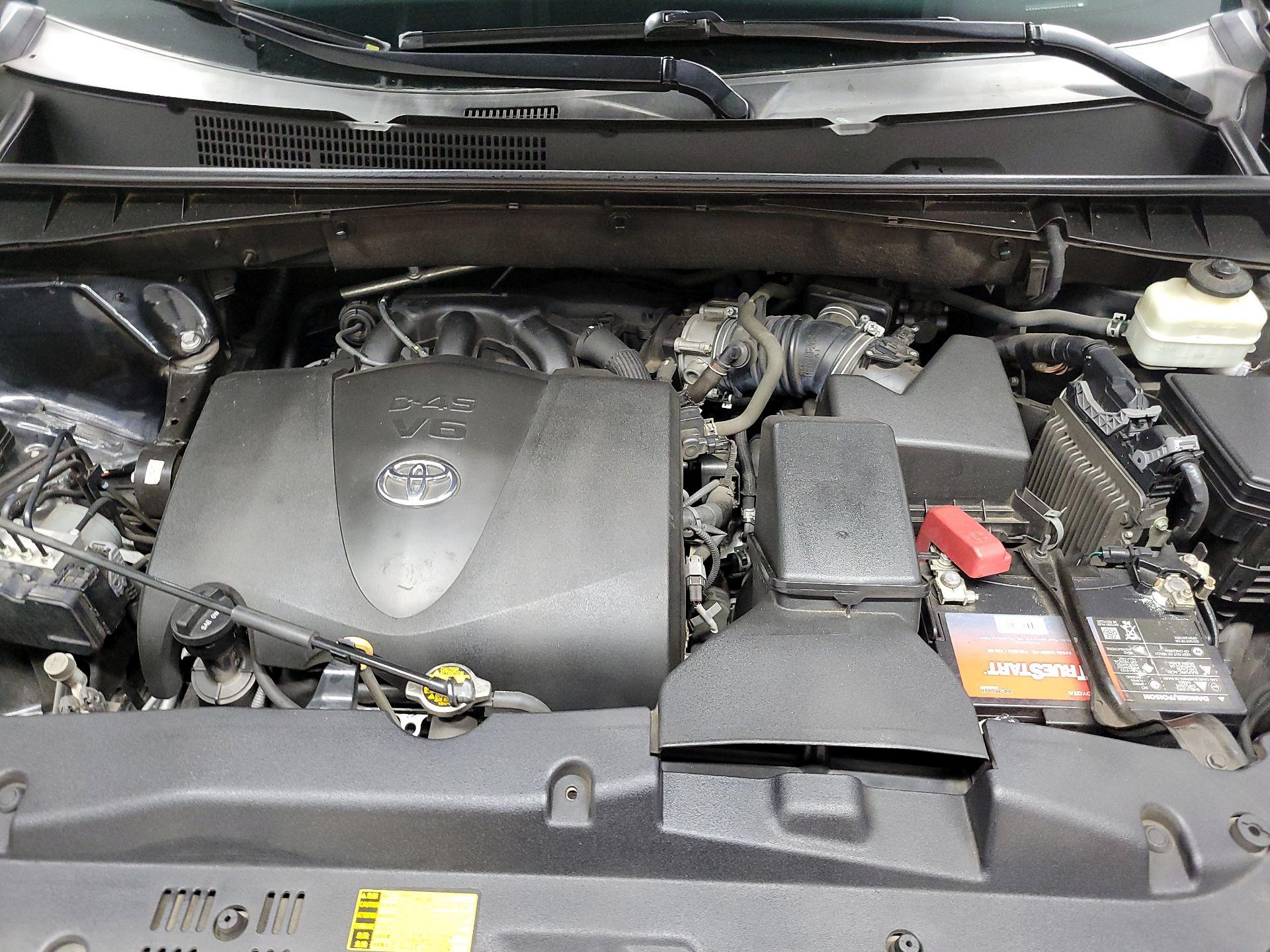 Thumbnail: 2017 Toyota Highlander - 19