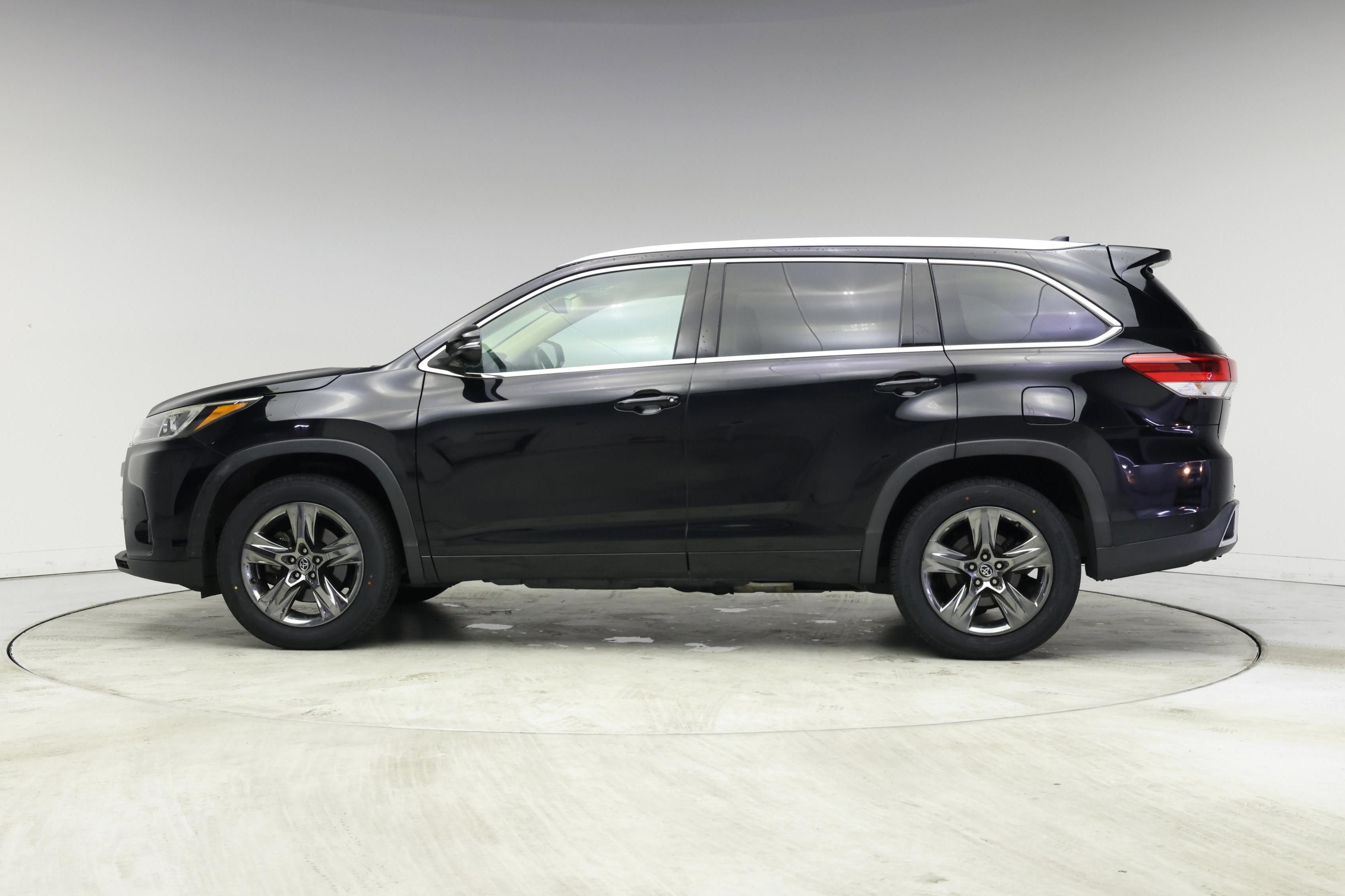 Thumbnail: 2017 Toyota Highlander - 3