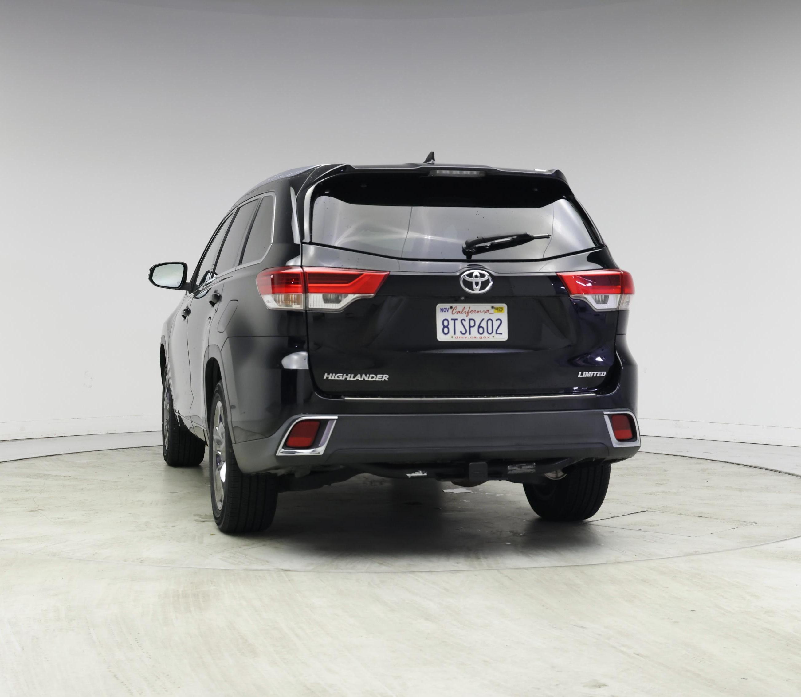 Thumbnail: 2017 Toyota Highlander - 6