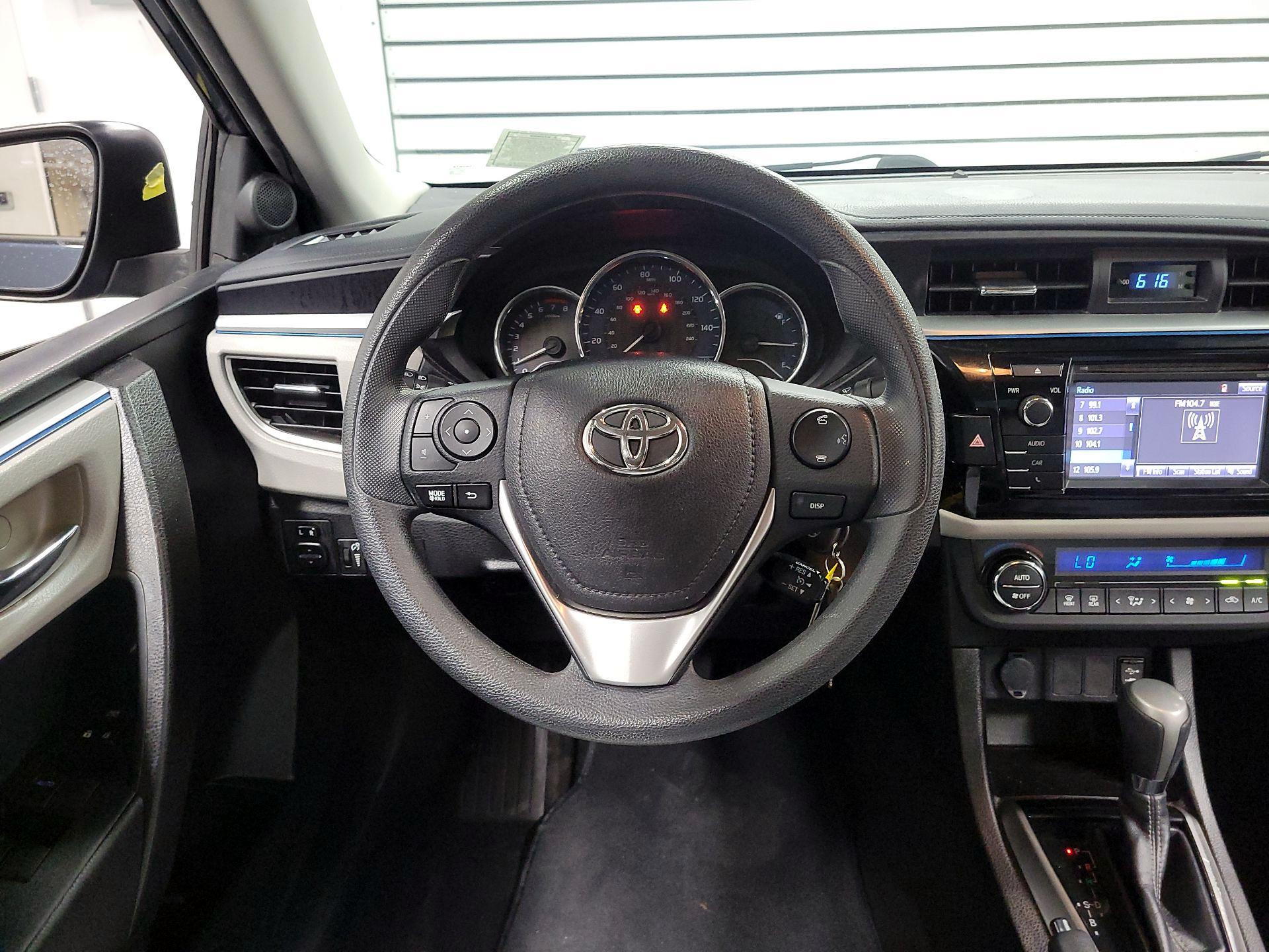 Thumbnail: 2016 Toyota Corolla - 10