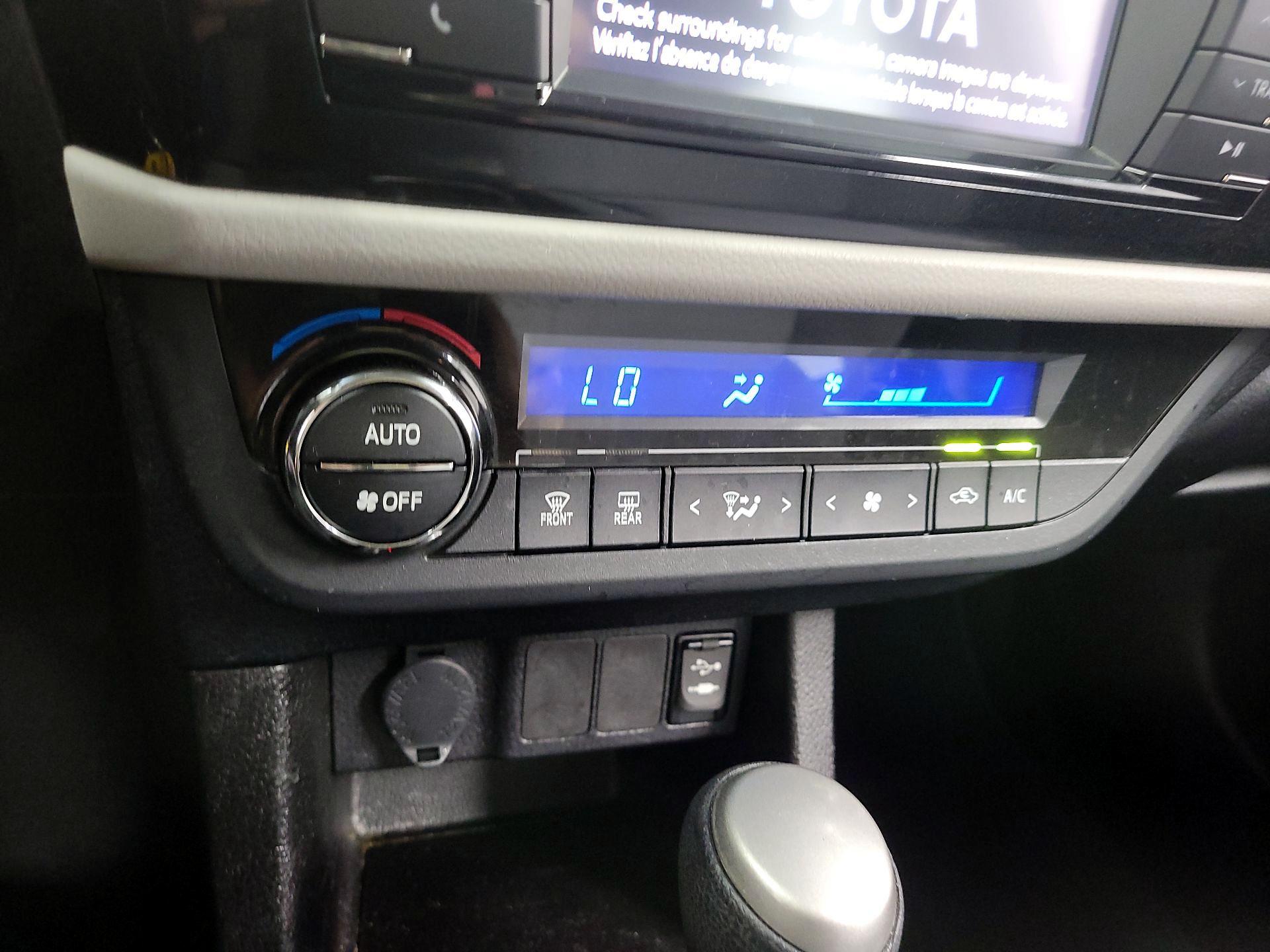 Thumbnail: 2016 Toyota Corolla - 14
