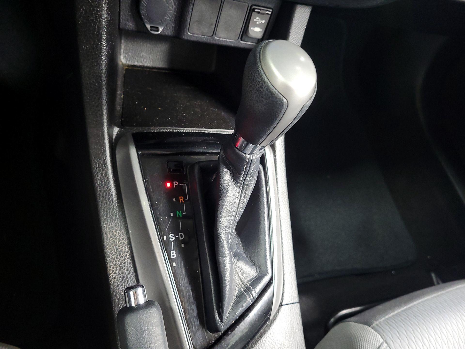 Thumbnail: 2016 Toyota Corolla - 15