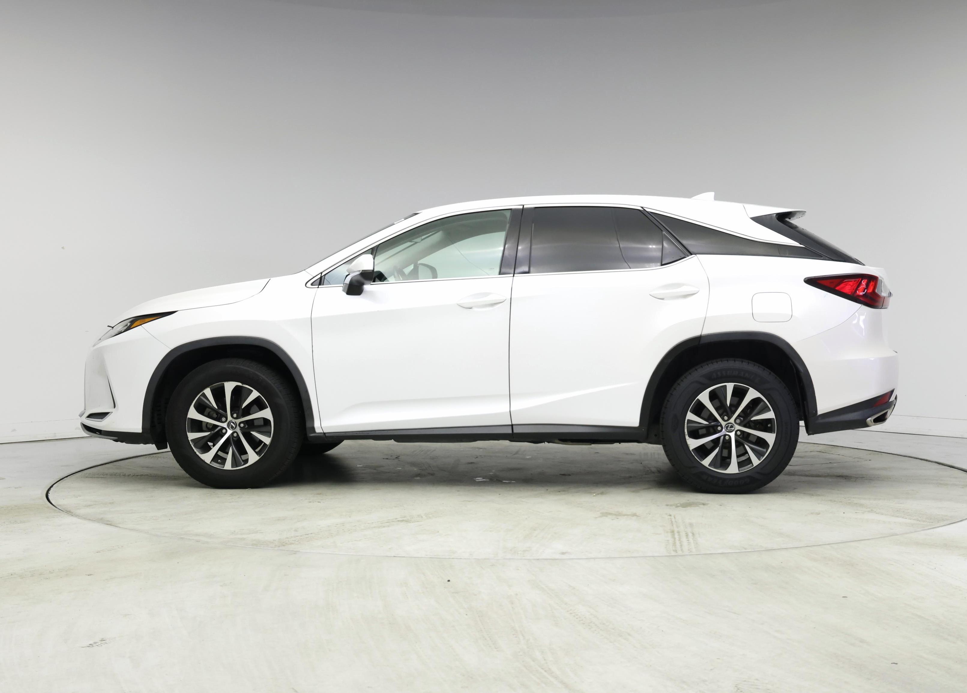 Thumbnail: 2020 Lexus RX - 3