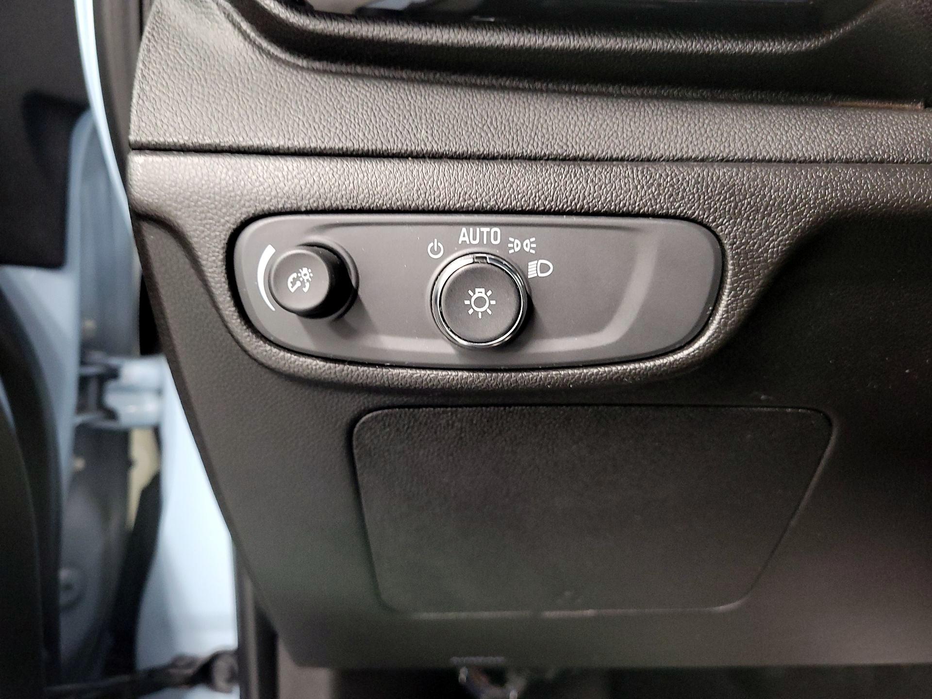 Thumbnail: 2023 Chevrolet Bolt EV - 13