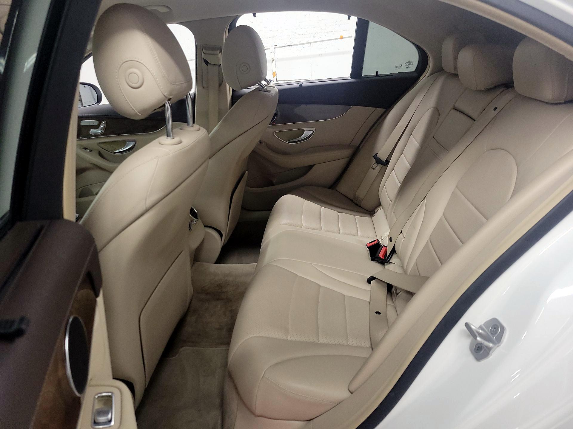 Thumbnail: 2015 Mercedes-Benz C-Class - 17