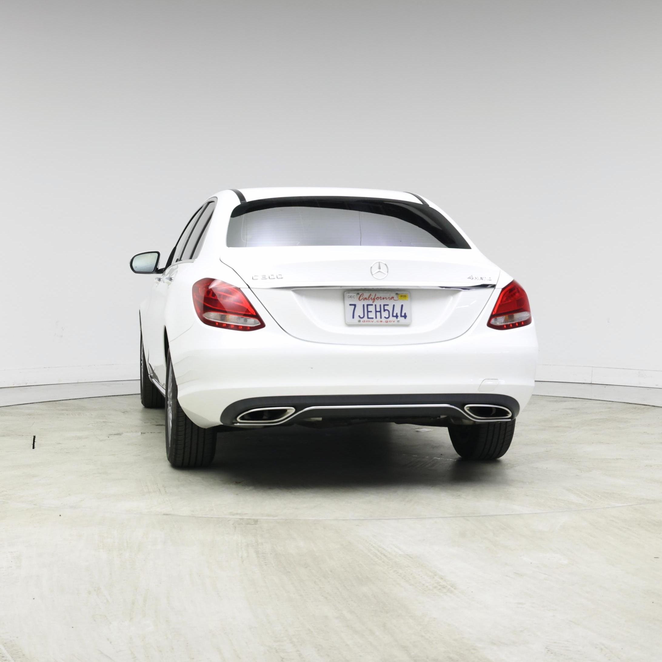 Thumbnail: 2015 Mercedes-Benz C-Class - 6