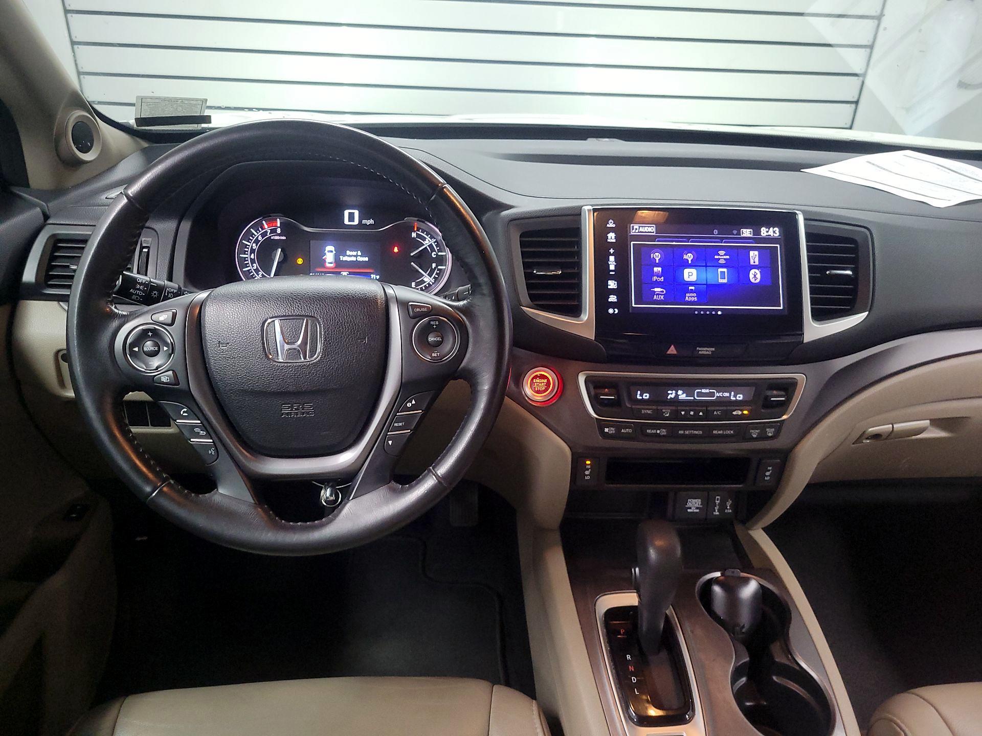 Thumbnail: 2018 Honda Pilot - 9