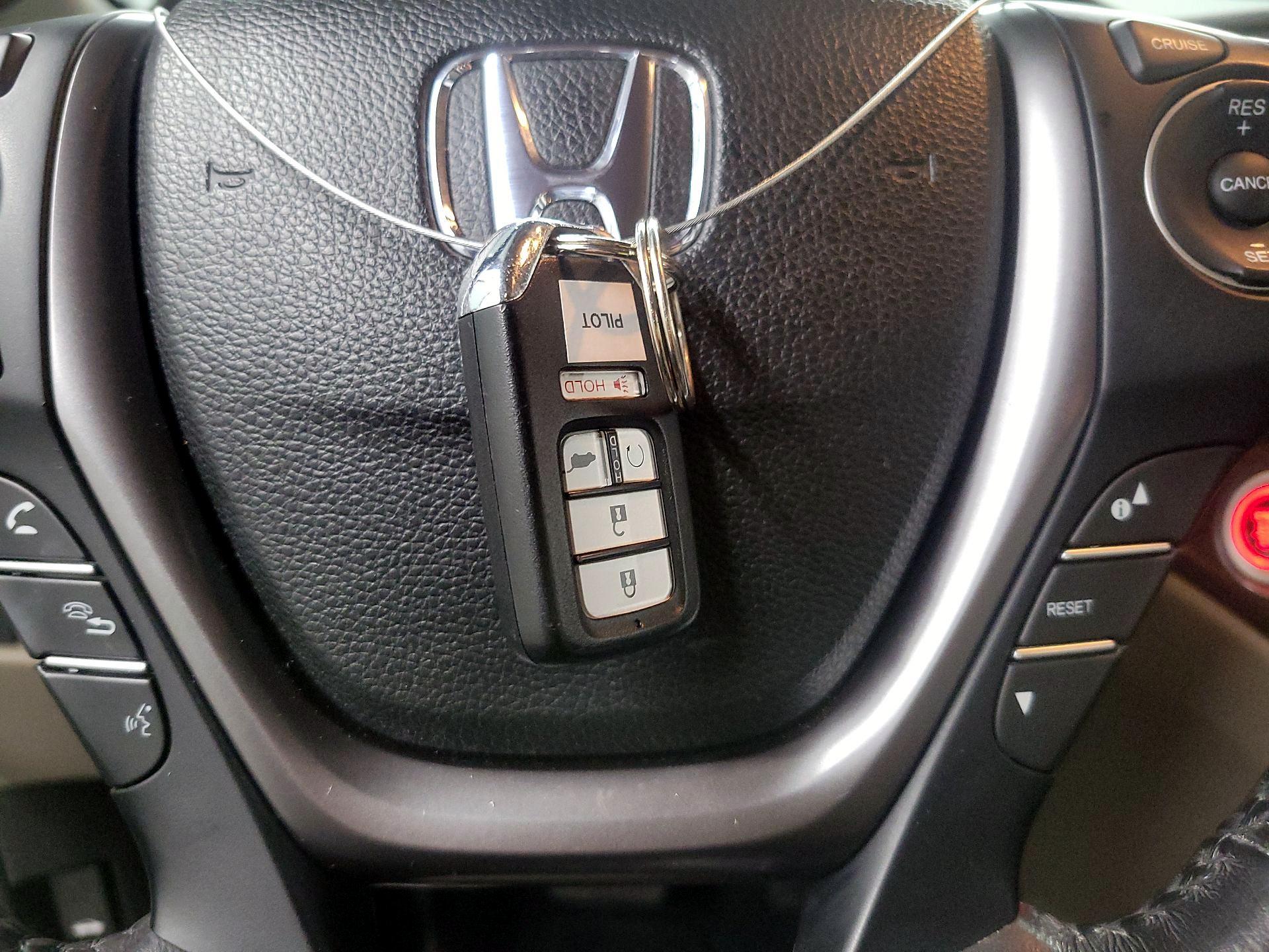 Thumbnail: 2018 Honda Pilot - 20