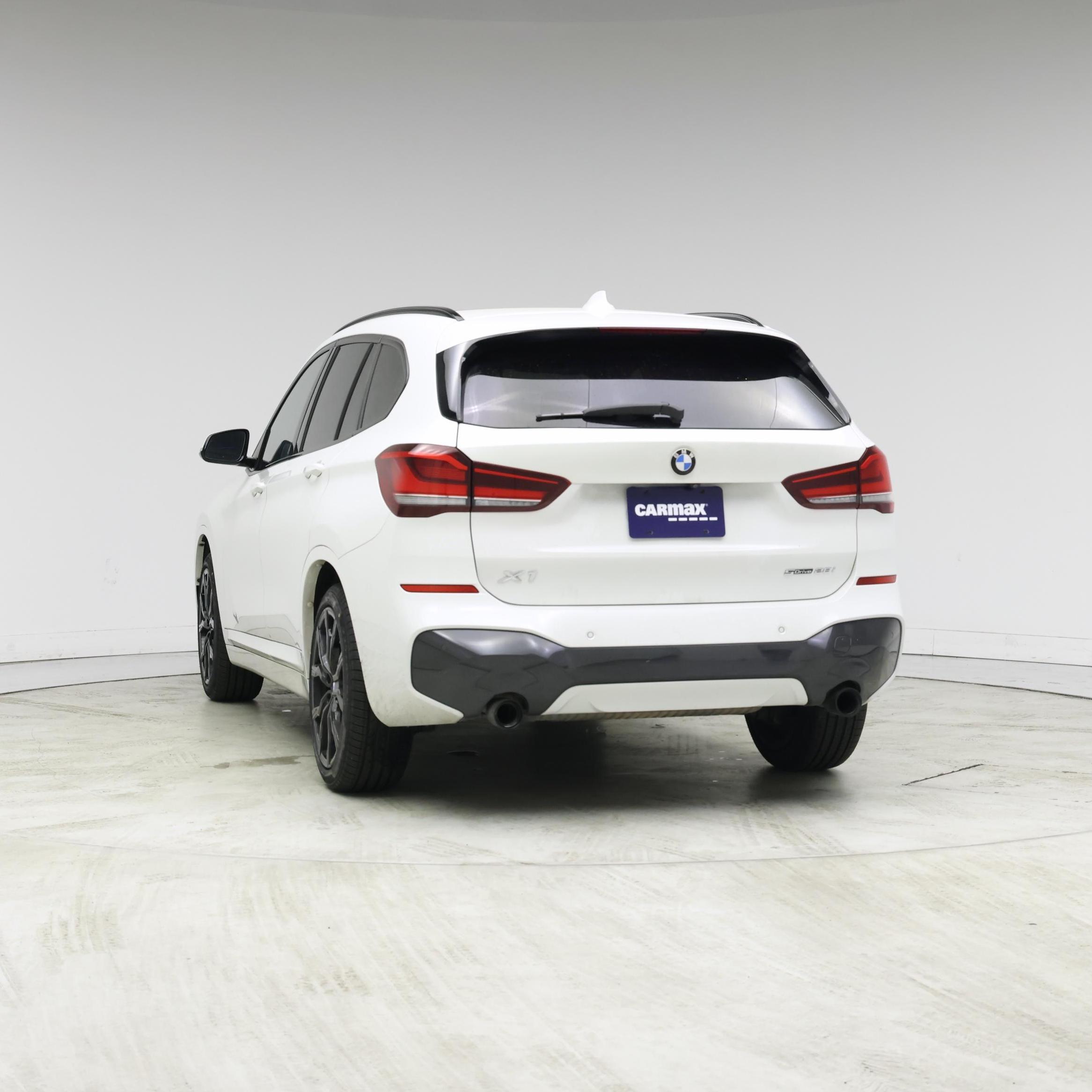 Thumbnail: 2021 BMW X1 - 6
