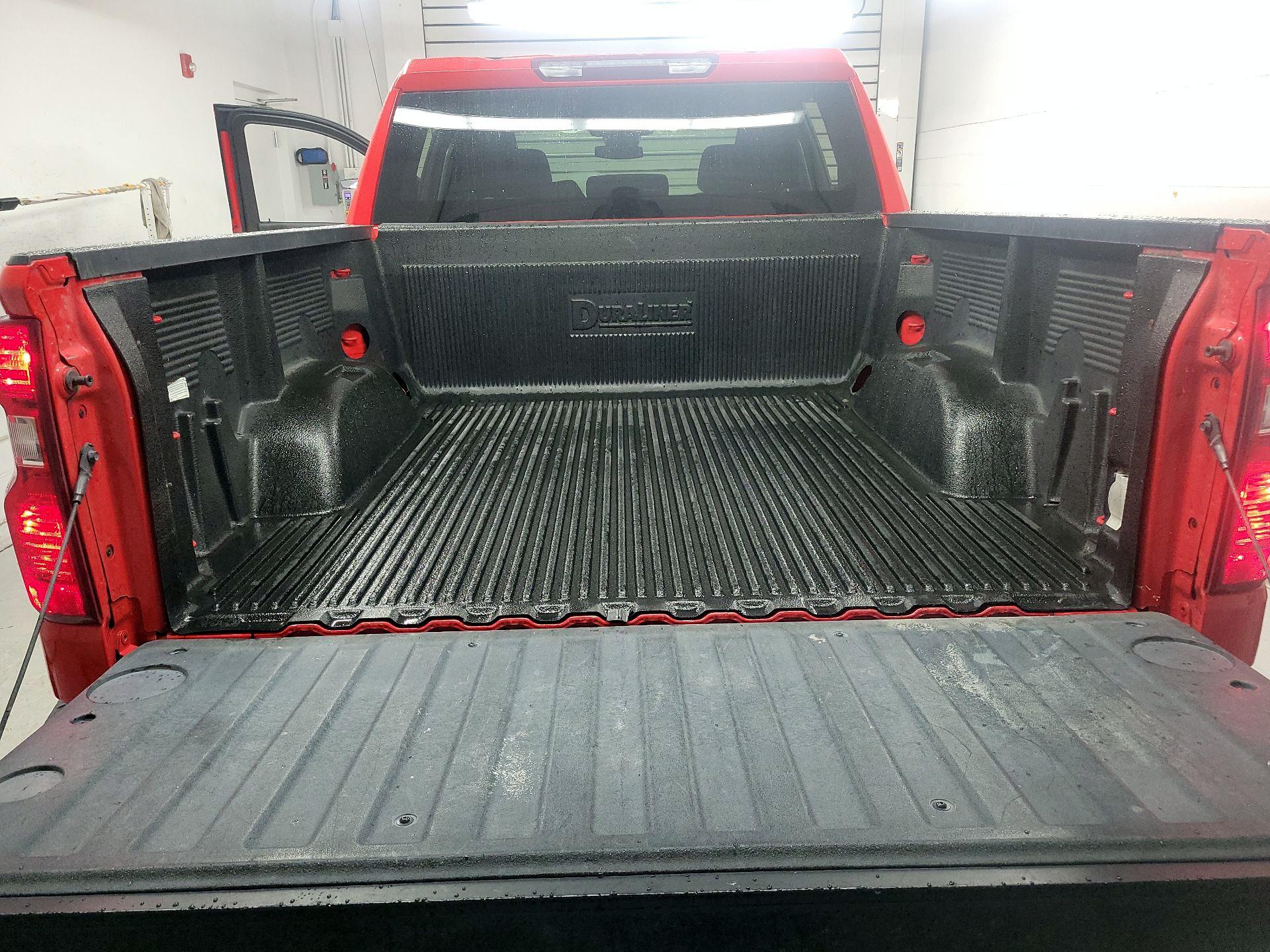 Thumbnail: 2022 Chevrolet Silverado 1500 - 19