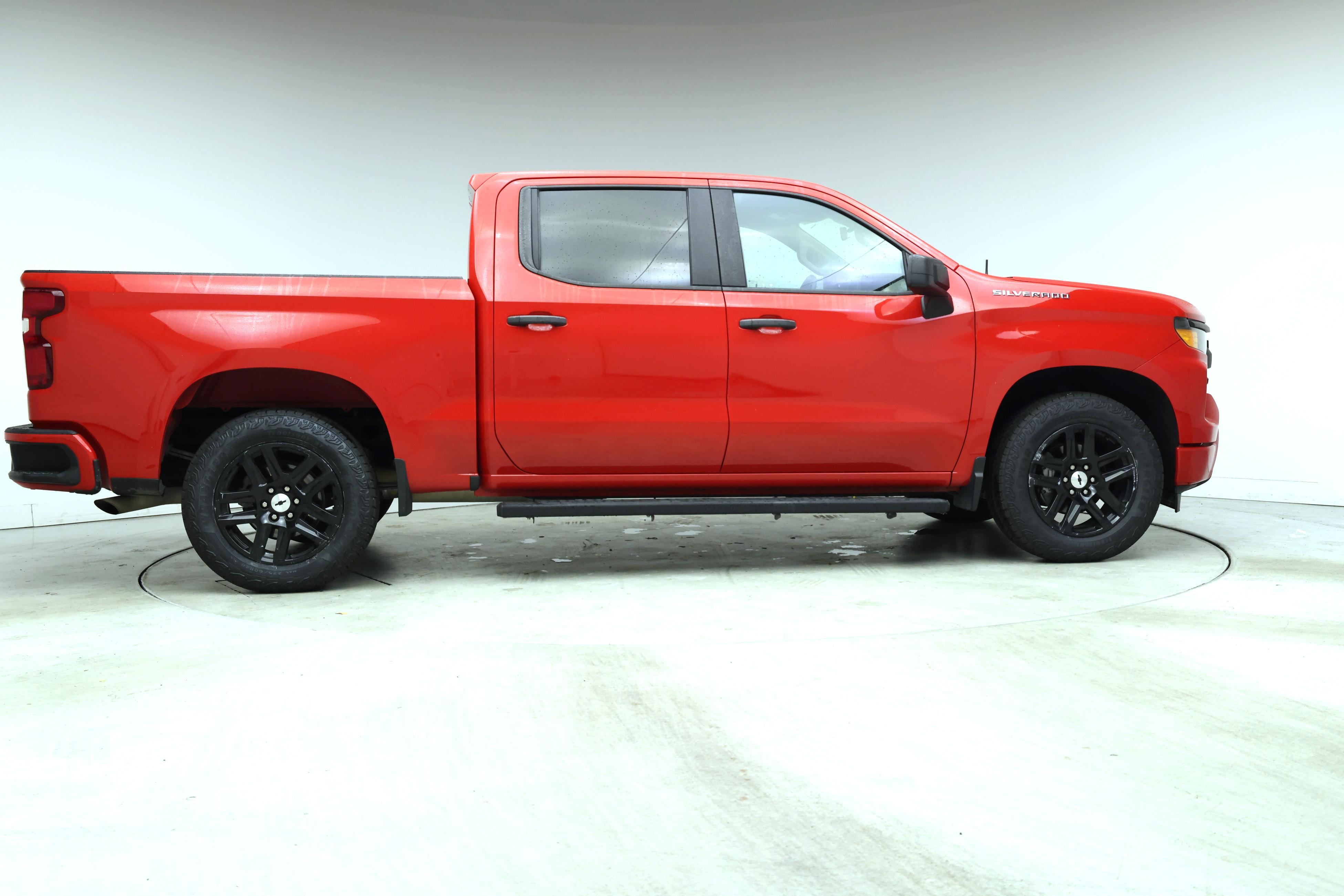 Thumbnail: 2022 Chevrolet Silverado 1500 - 7