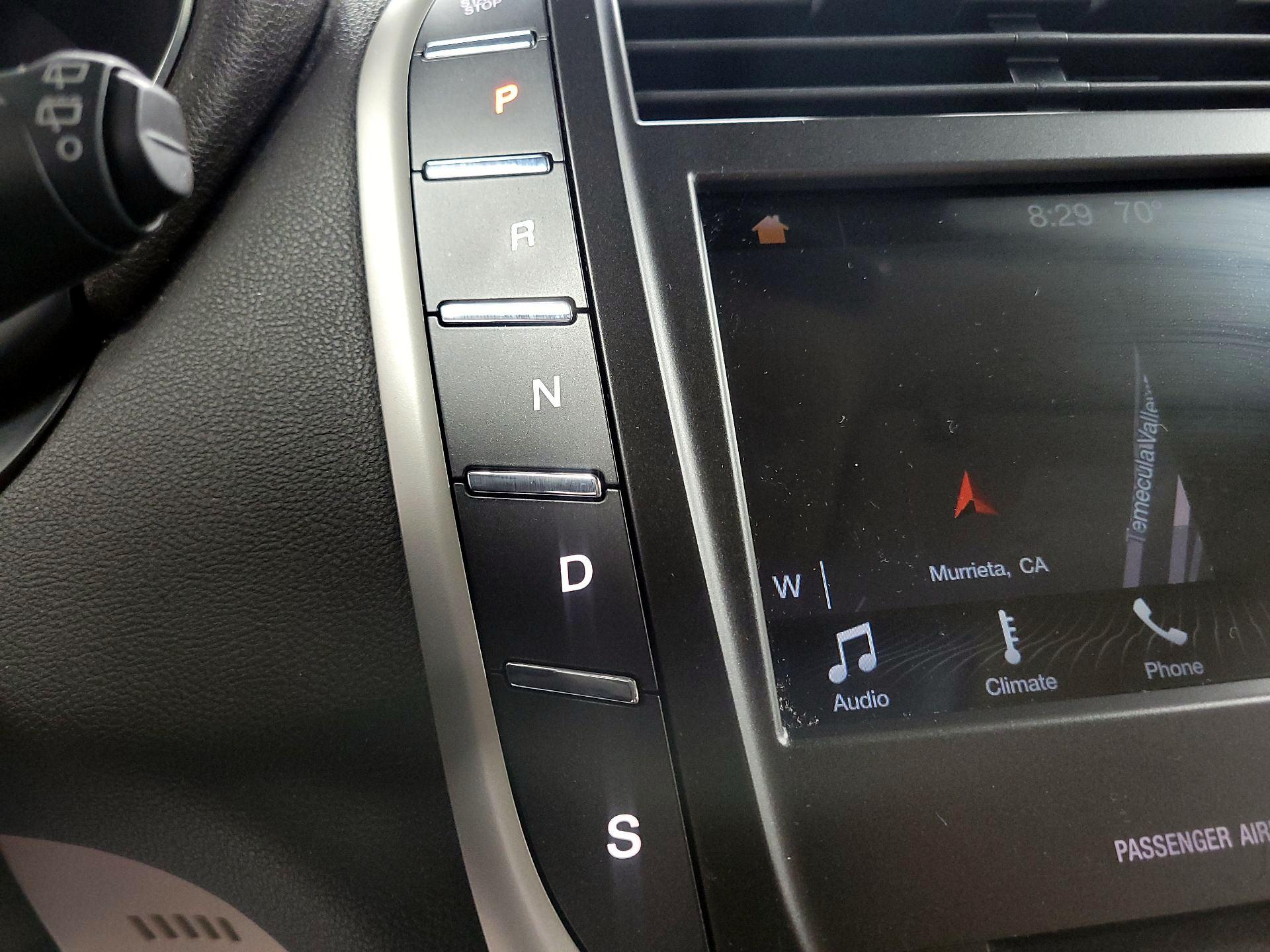 Thumbnail: 2017 Lincoln MKC - 18