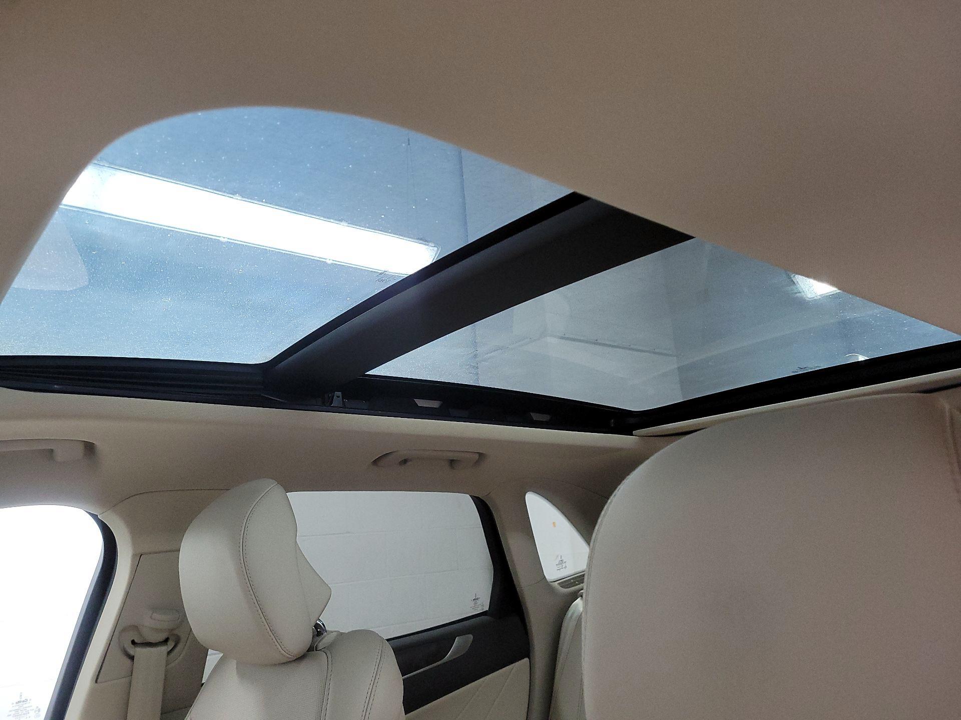 Thumbnail: 2017 Lincoln MKC - 20