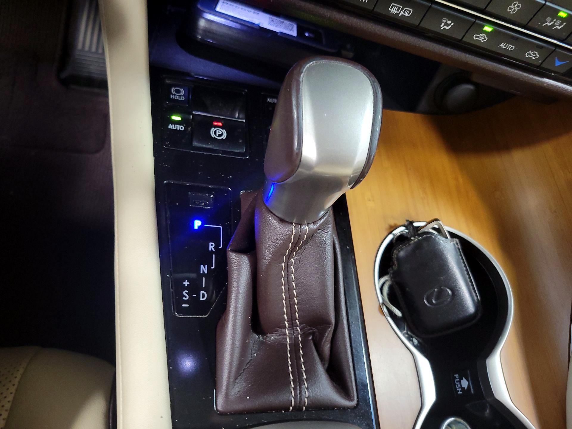 Thumbnail: 2016 Lexus RX - 16