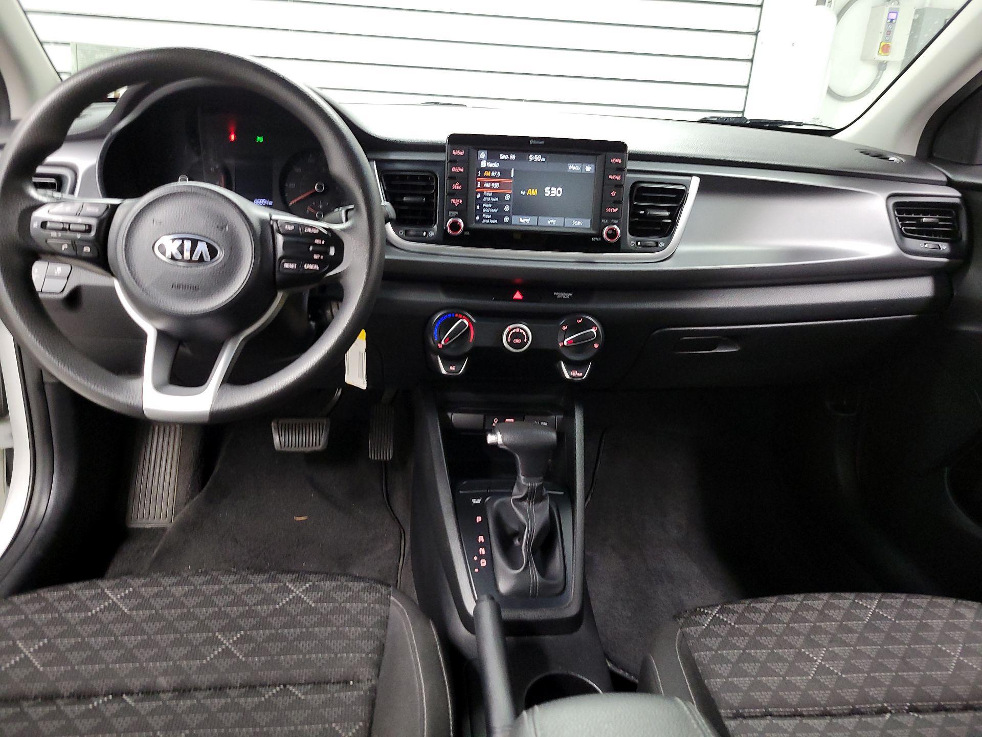 Thumbnail: 2019 Kia Rio - 9