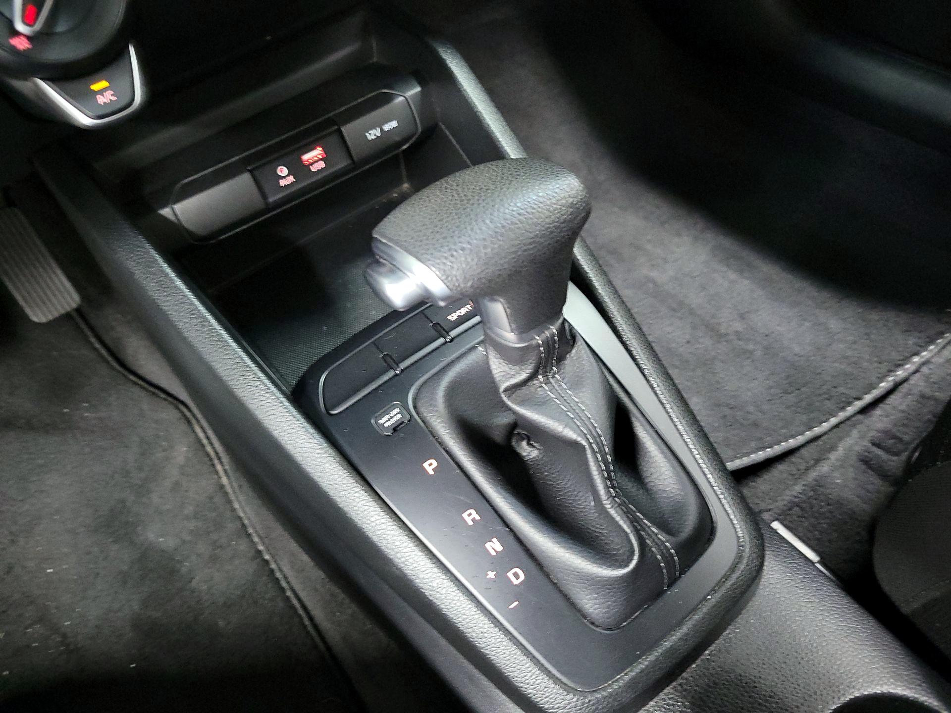 Thumbnail: 2019 Kia Rio - 17