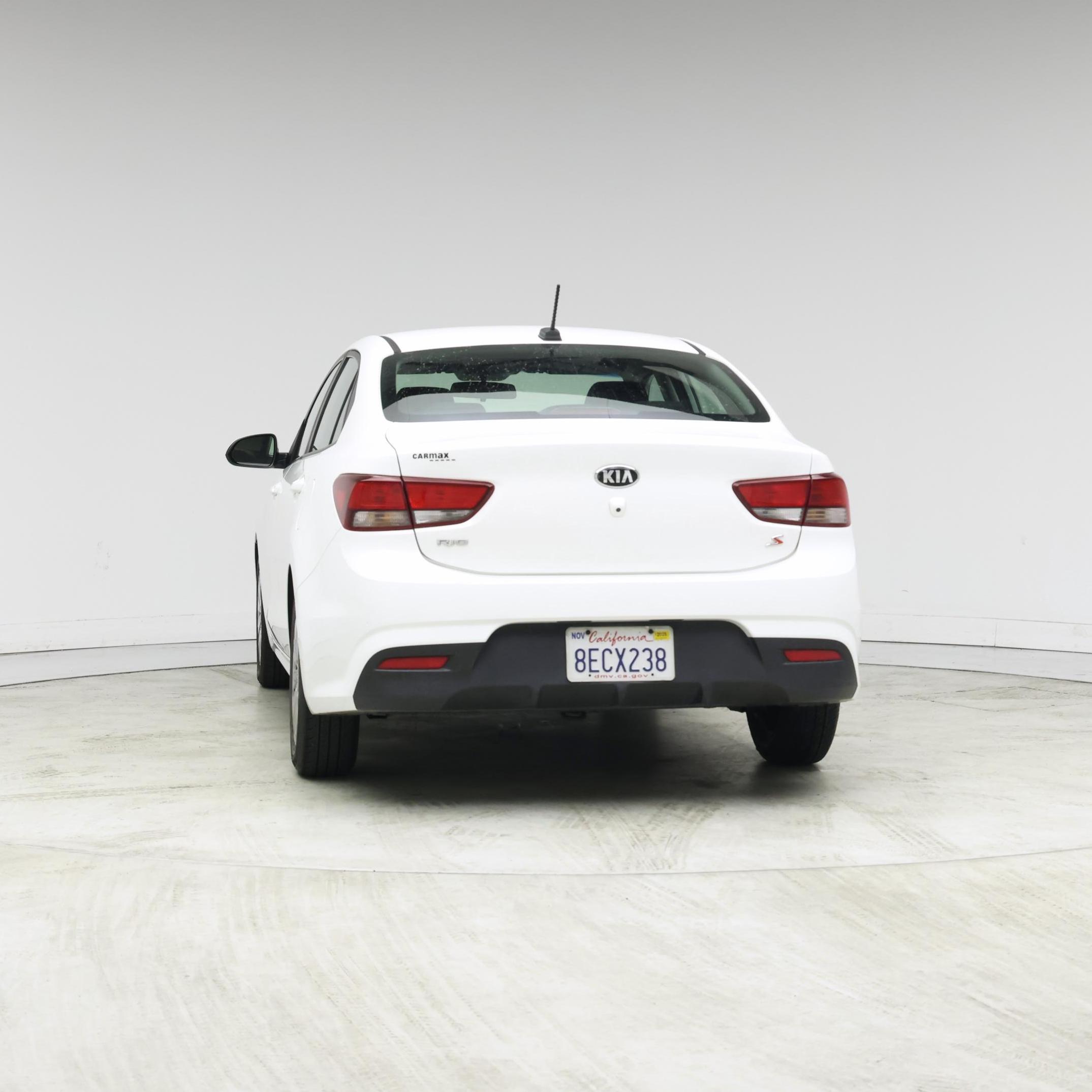 Thumbnail: 2019 Kia Rio - 6