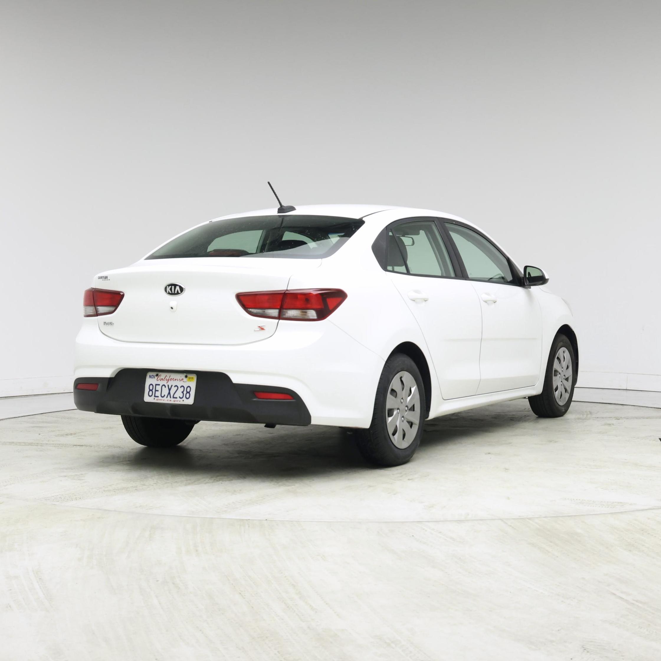 Thumbnail: 2019 Kia Rio - 8