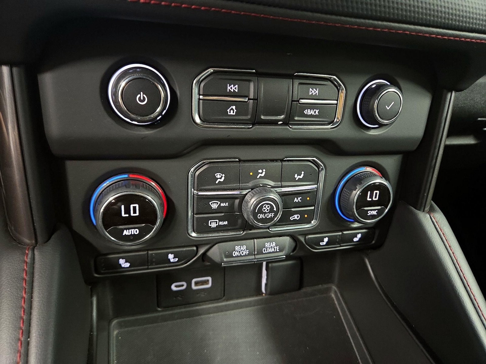 2023 Chevrolet Tahoe RST - Photo 16
