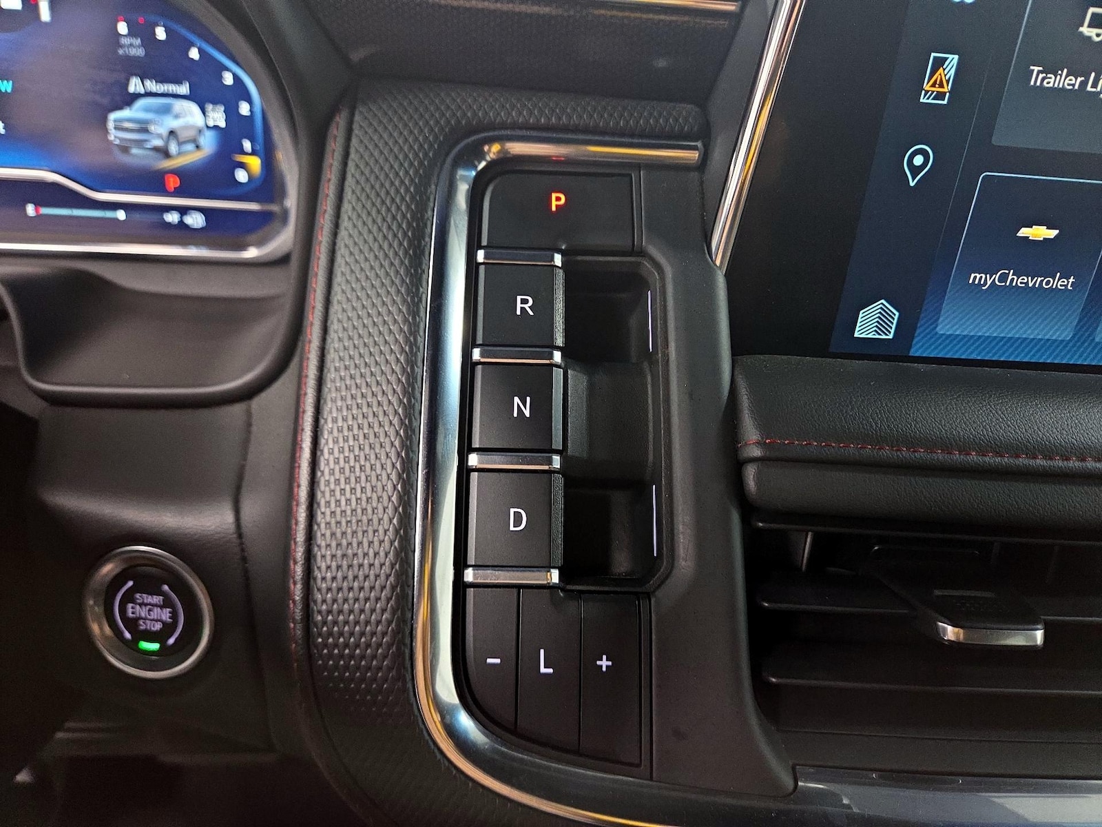 2023 Chevrolet Tahoe RST - Photo 17