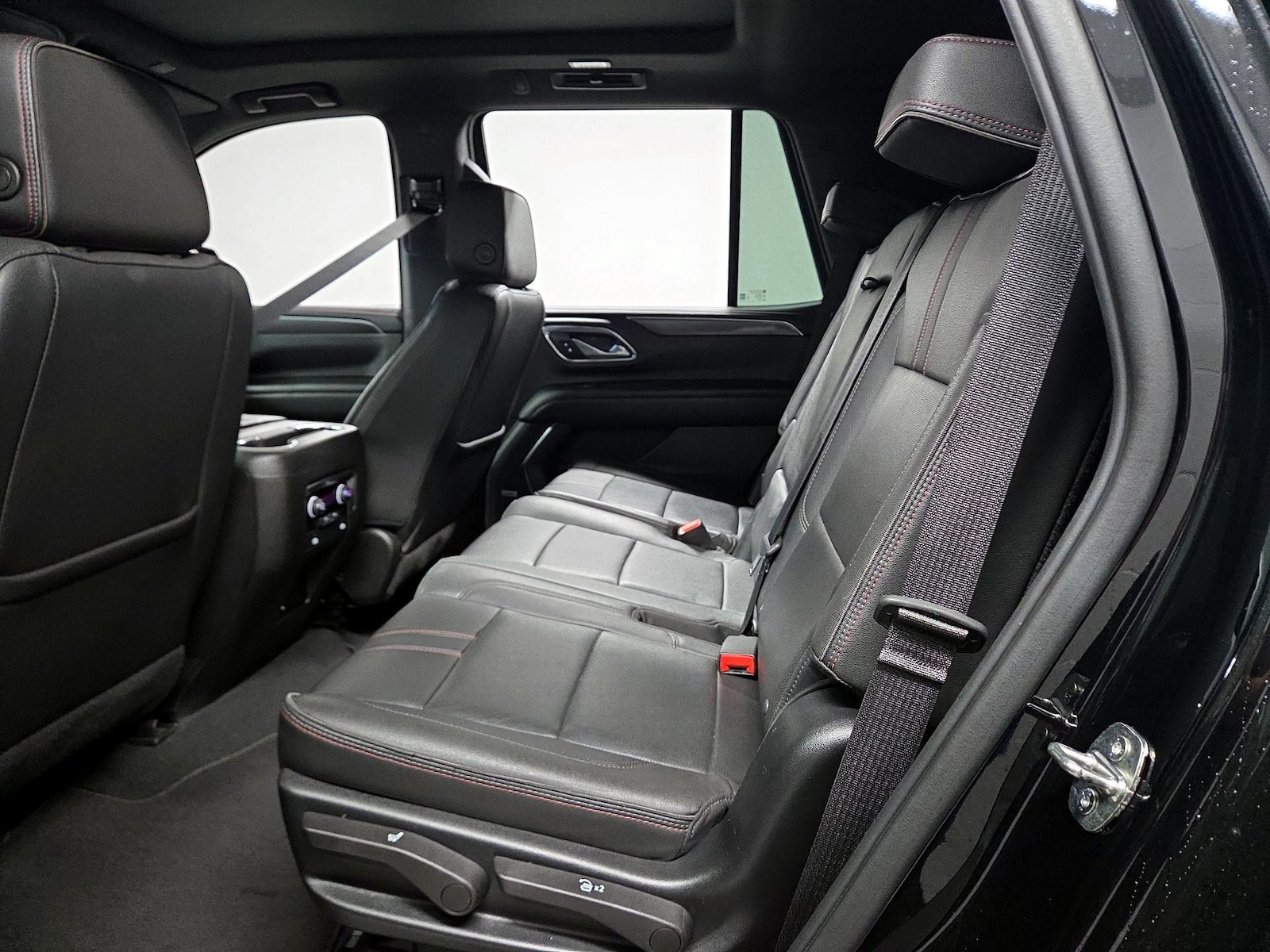 2023 Chevrolet Tahoe RST - Photo 18