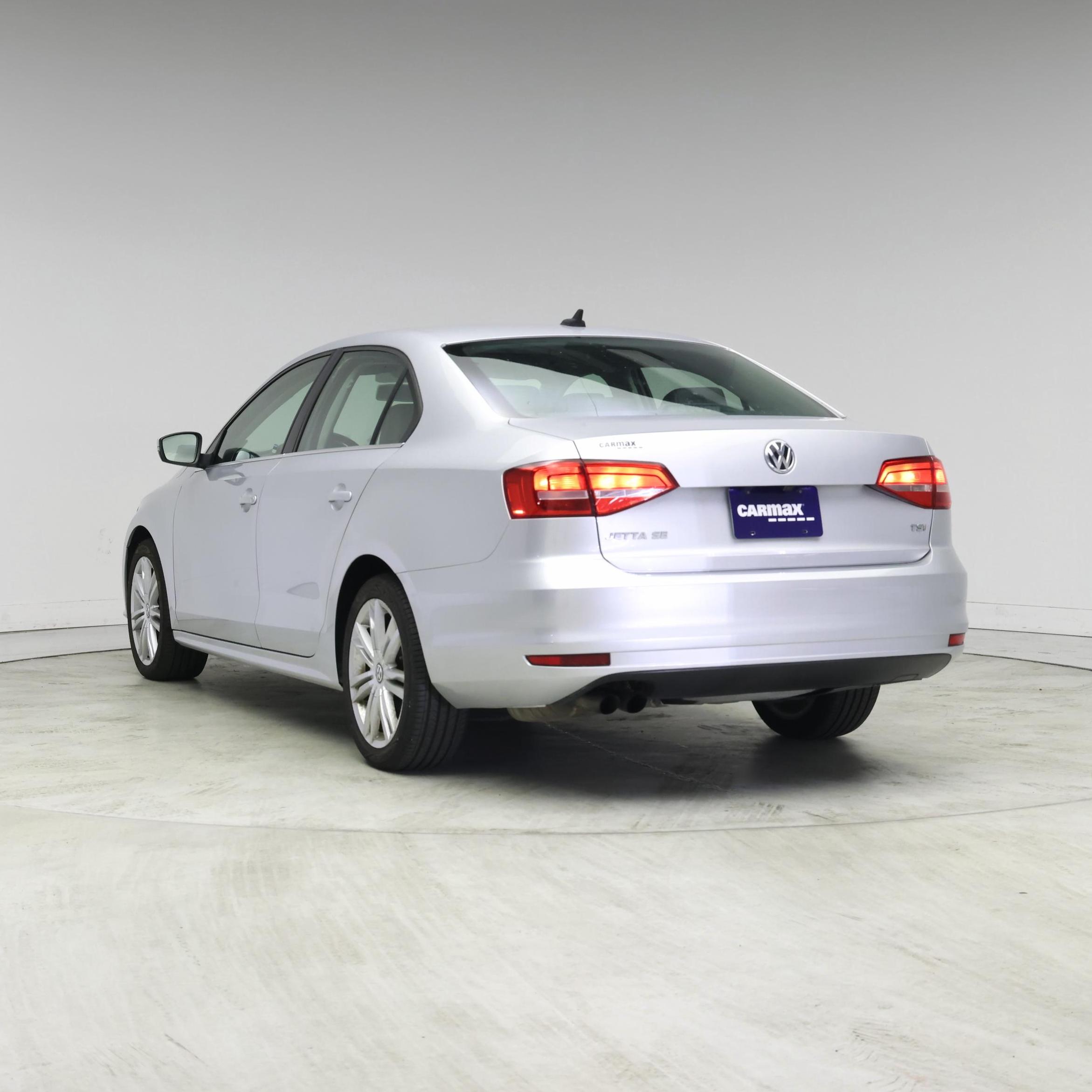 Thumbnail: 2015 Volkswagen Jetta - 2