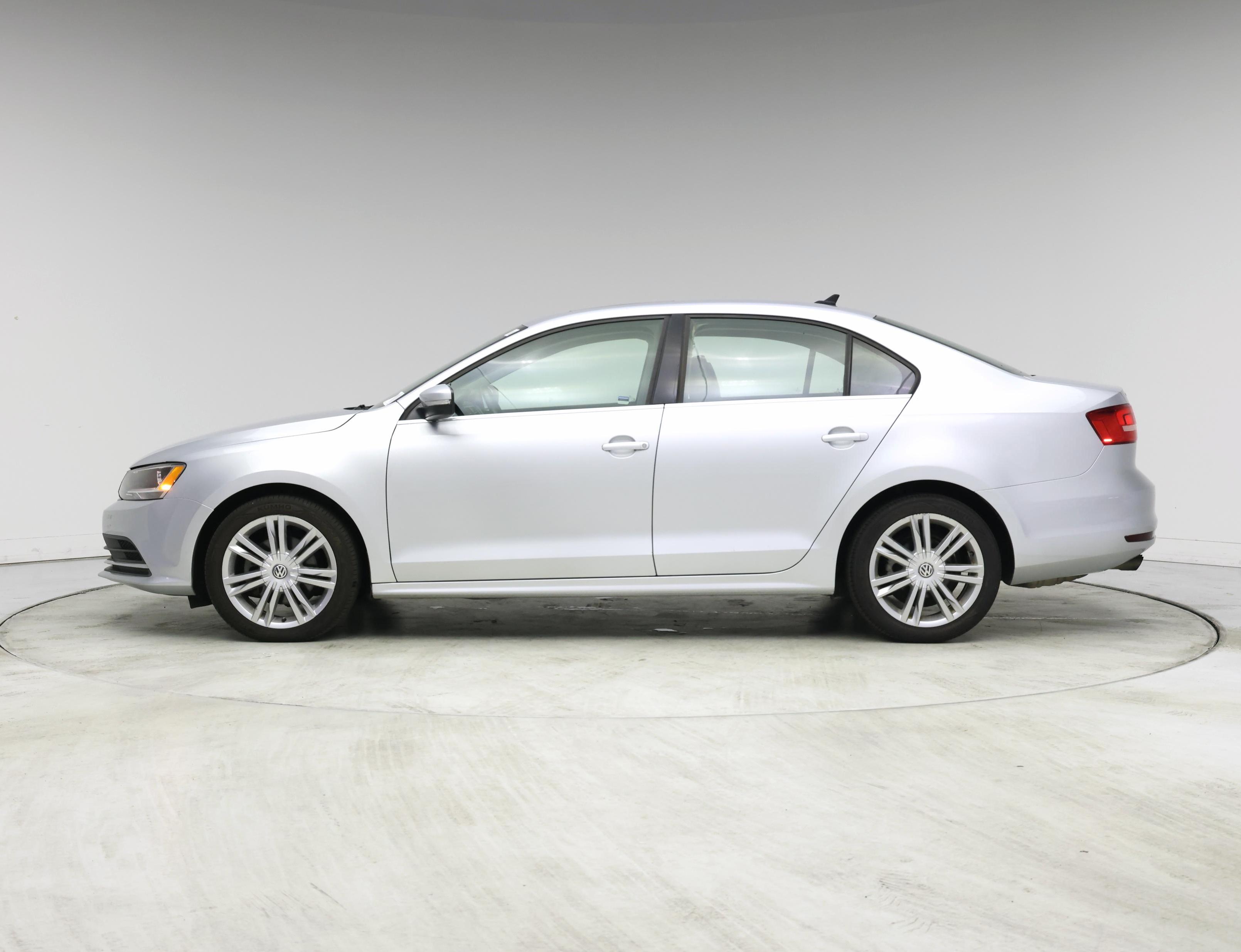 Thumbnail: 2015 Volkswagen Jetta - 3