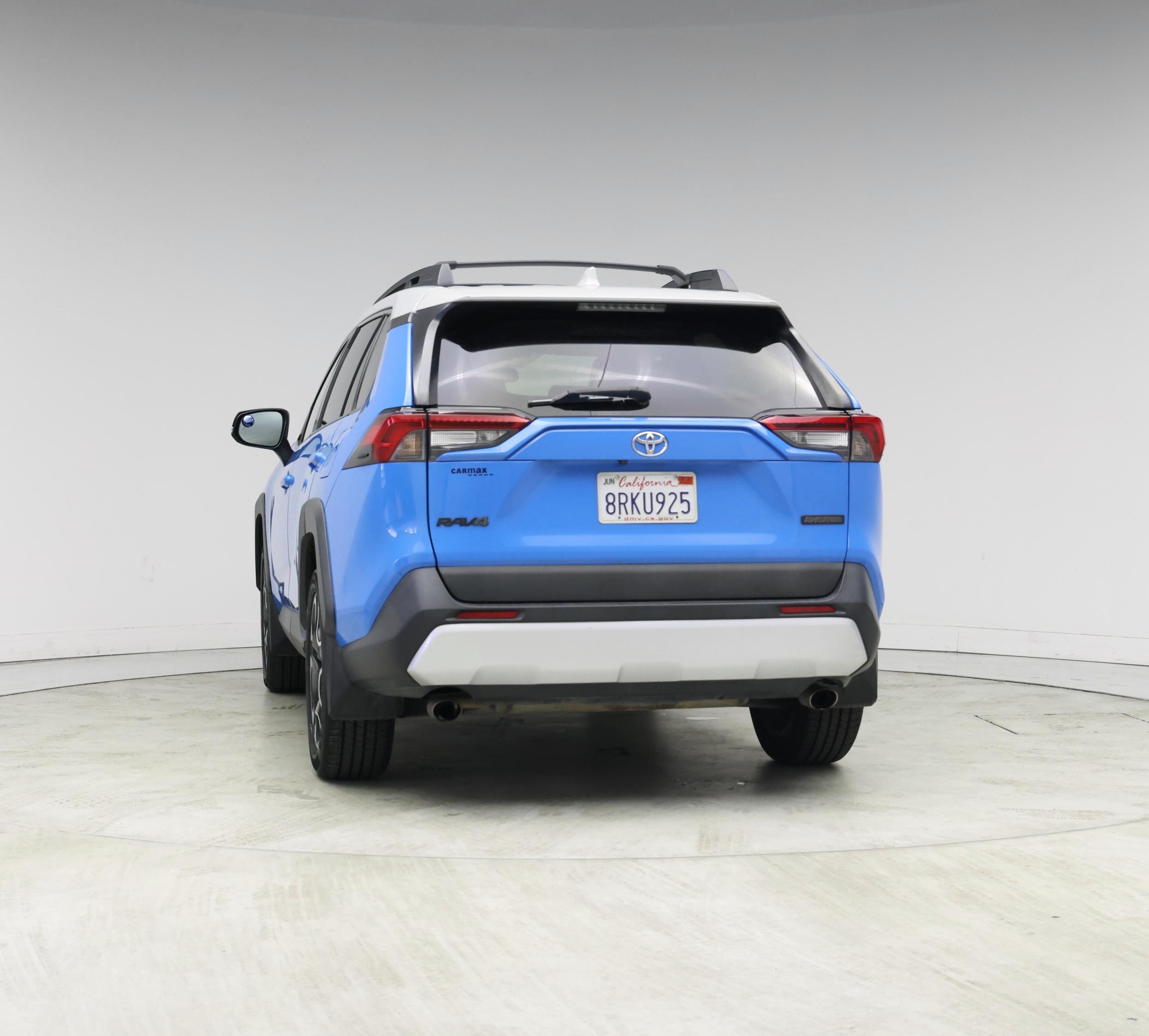 Thumbnail: 2019 Toyota RAV4 - 6