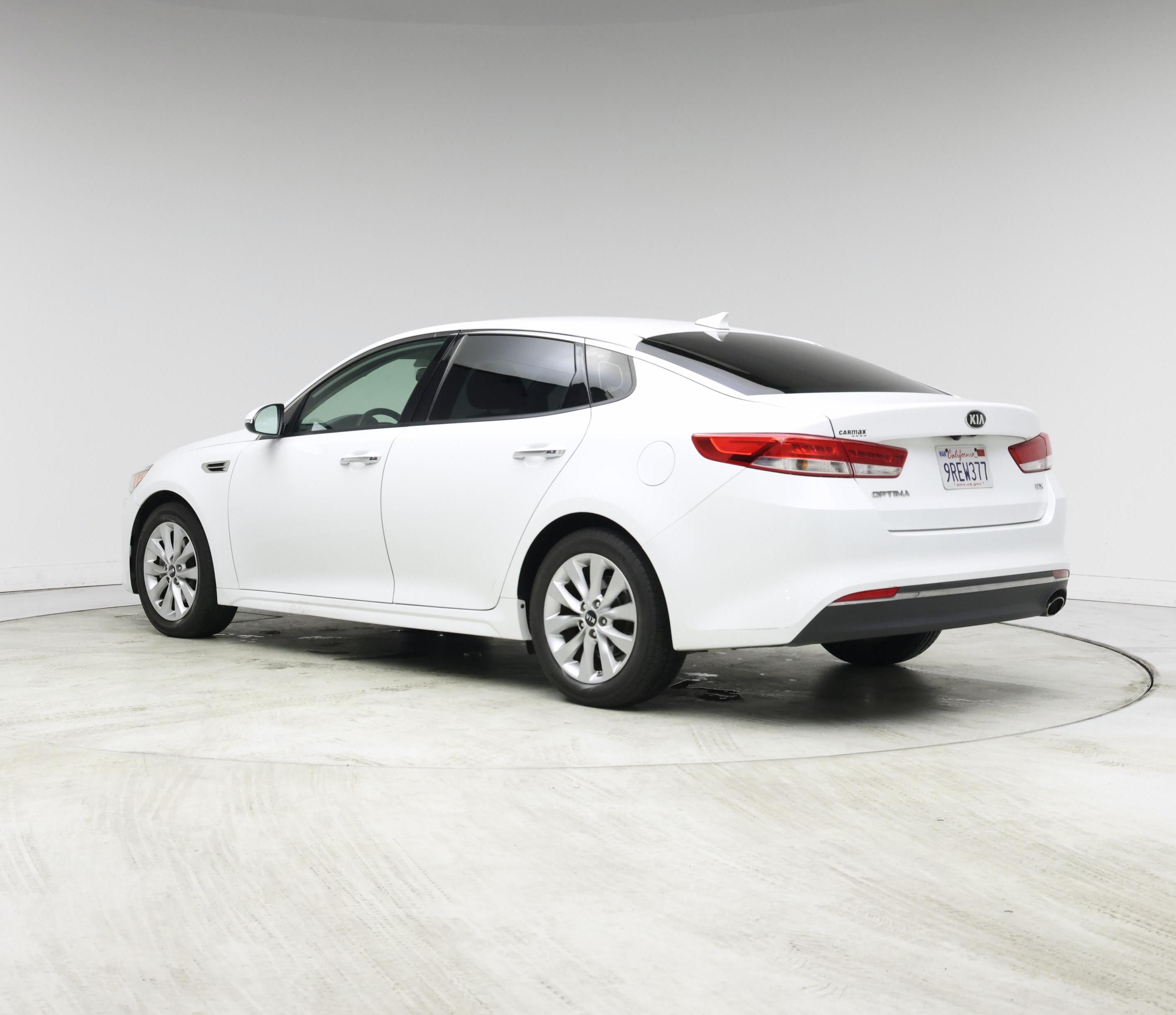 Thumbnail: 2017 Kia Optima - 2