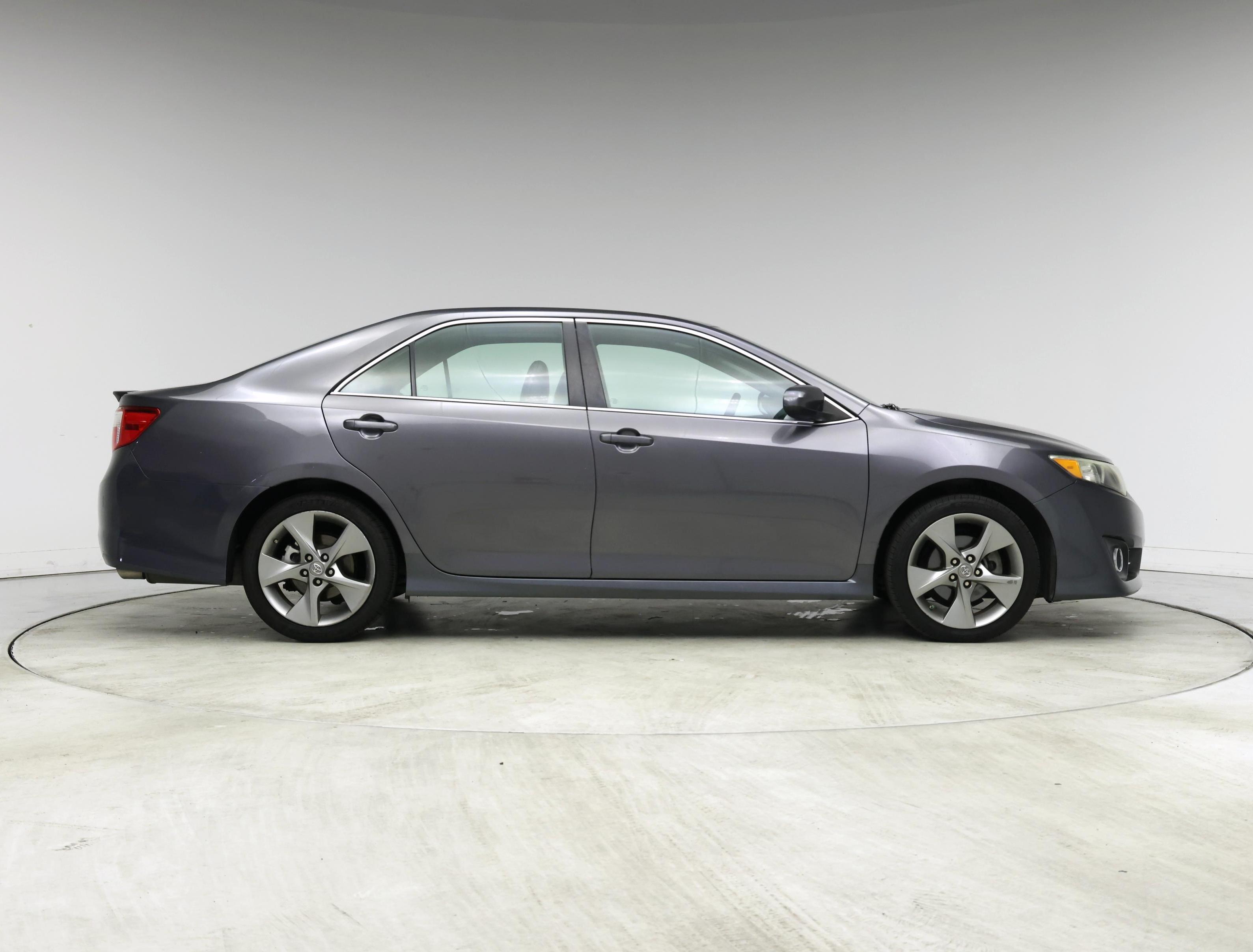 Thumbnail: 2014 Toyota Camry - 7