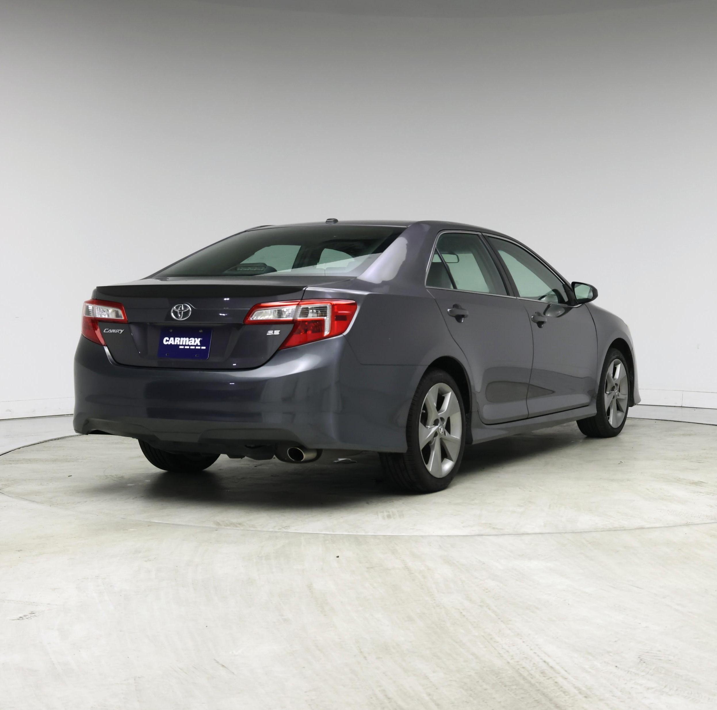 Thumbnail: 2014 Toyota Camry - 8