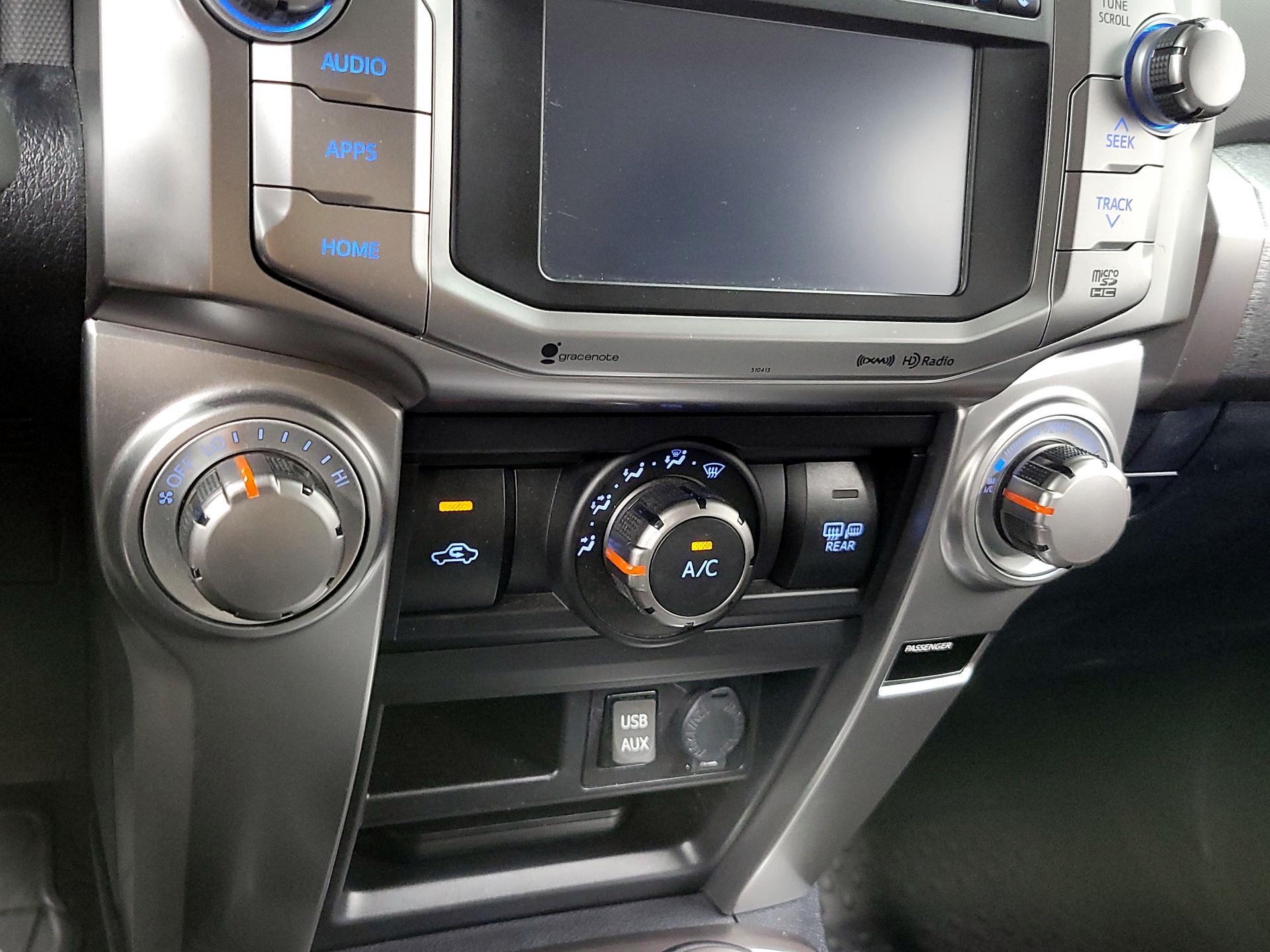 Thumbnail: 2019 Toyota 4Runner - 15