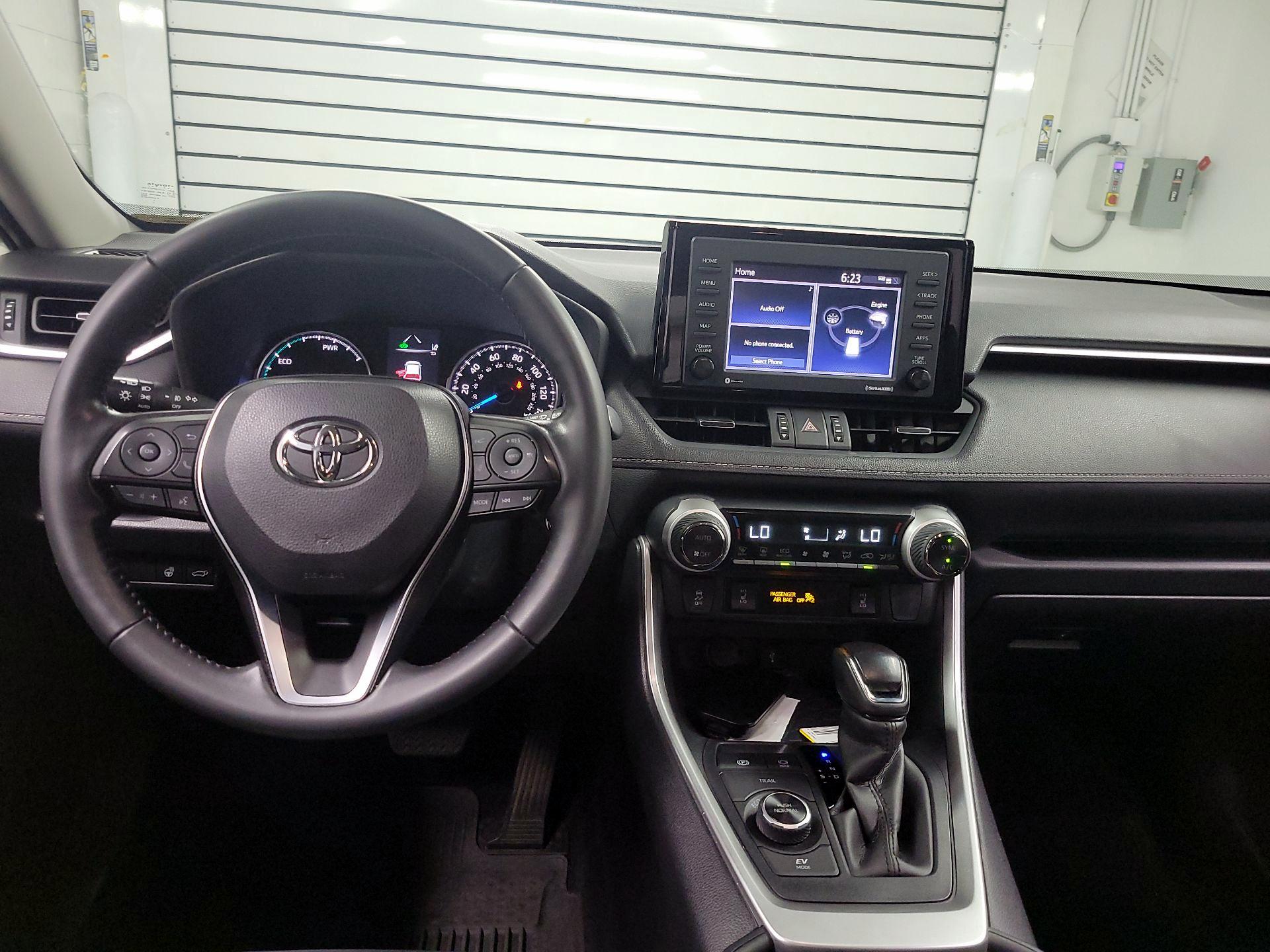 Thumbnail: 2022 Toyota RAV4 - 9