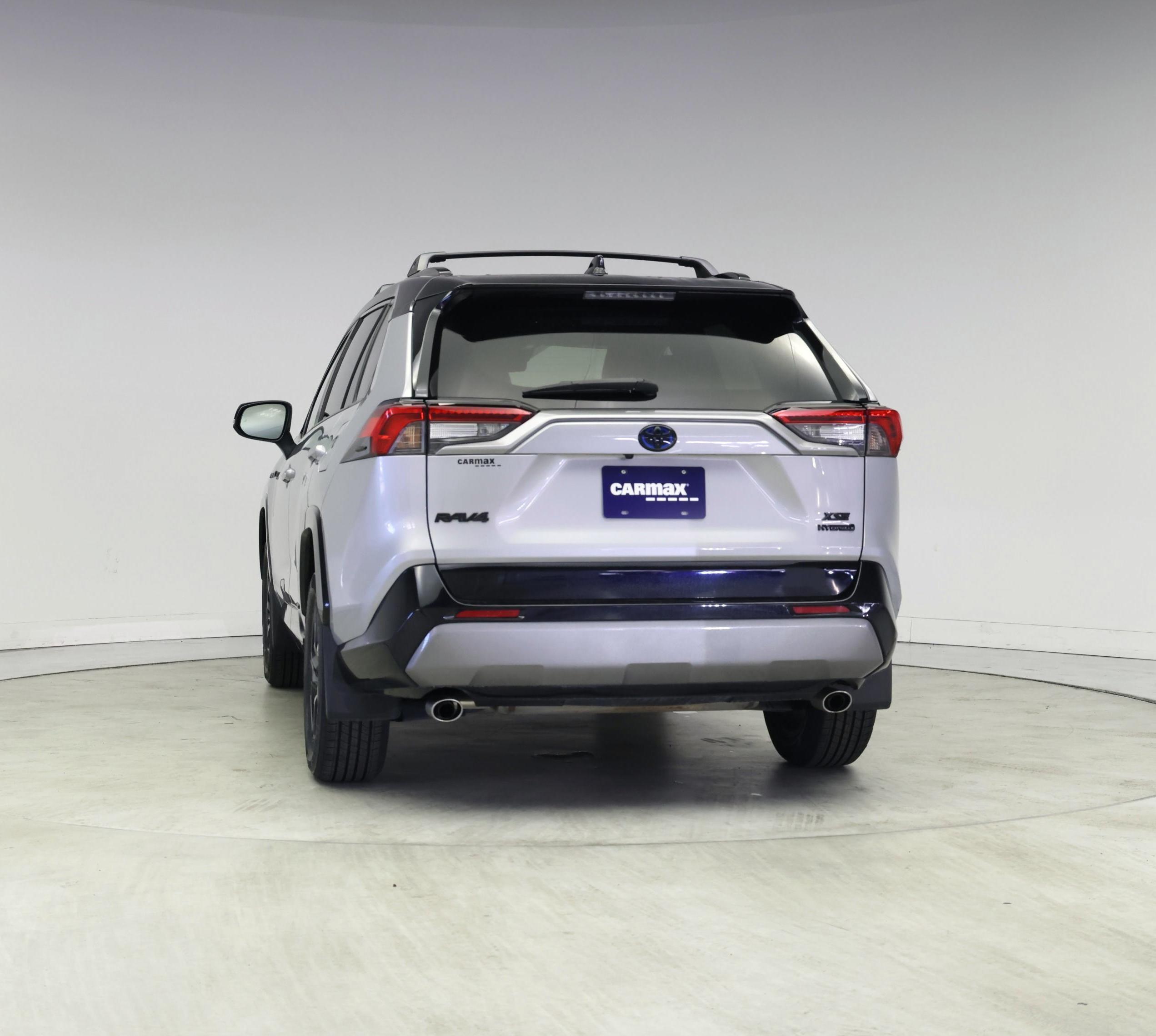 Thumbnail: 2021 Toyota RAV4 - 6