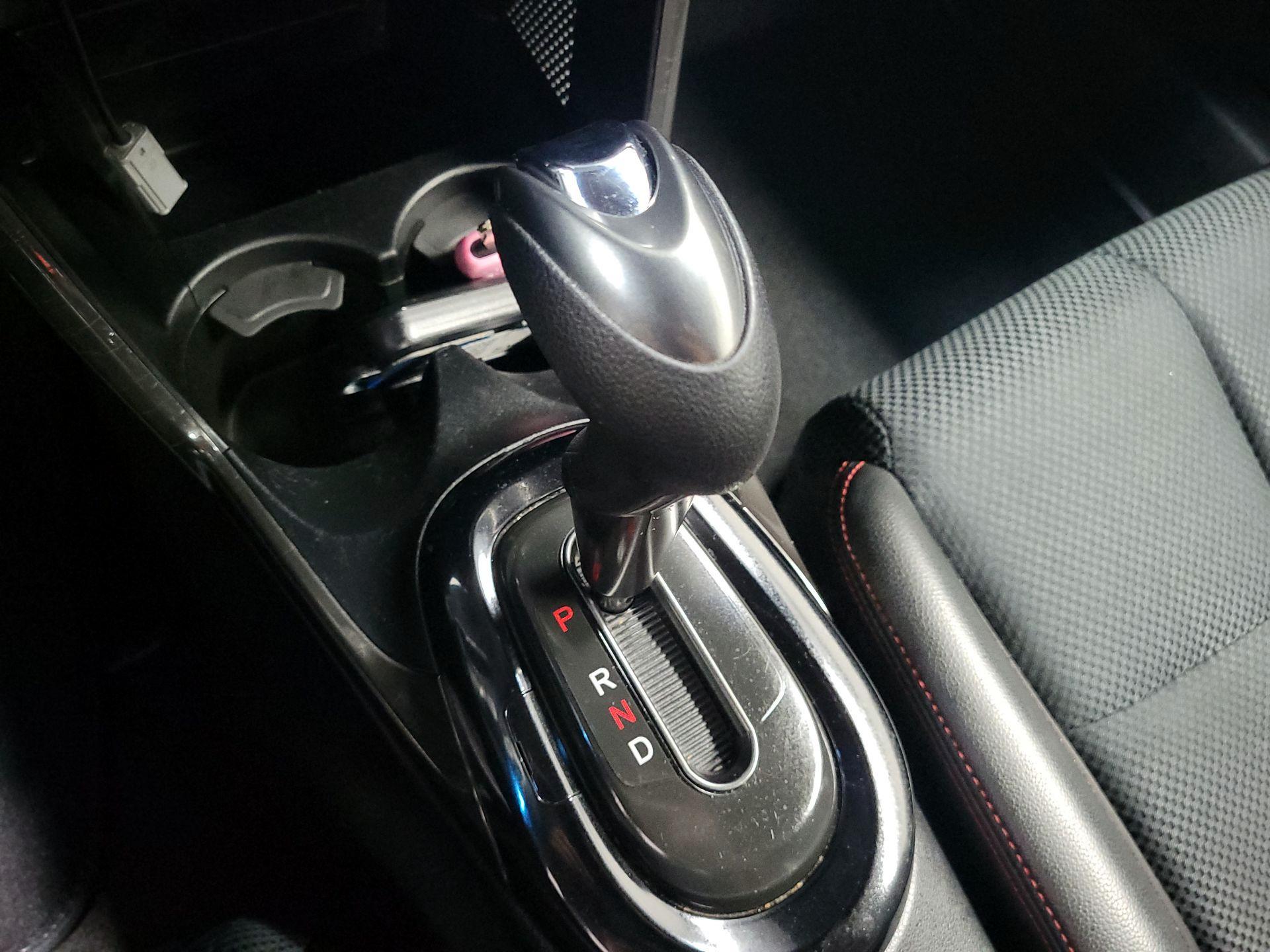 Thumbnail: 2015 Honda CR-Z - 17