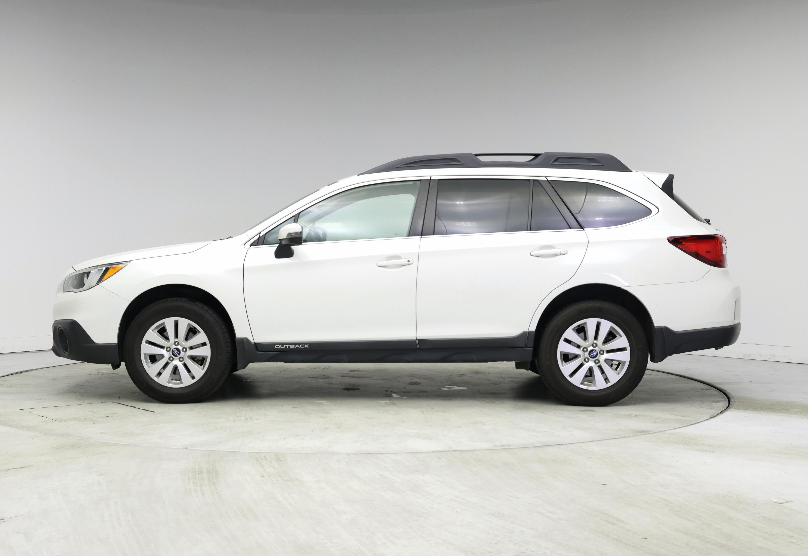 Thumbnail: 2017 Subaru Outback - 3