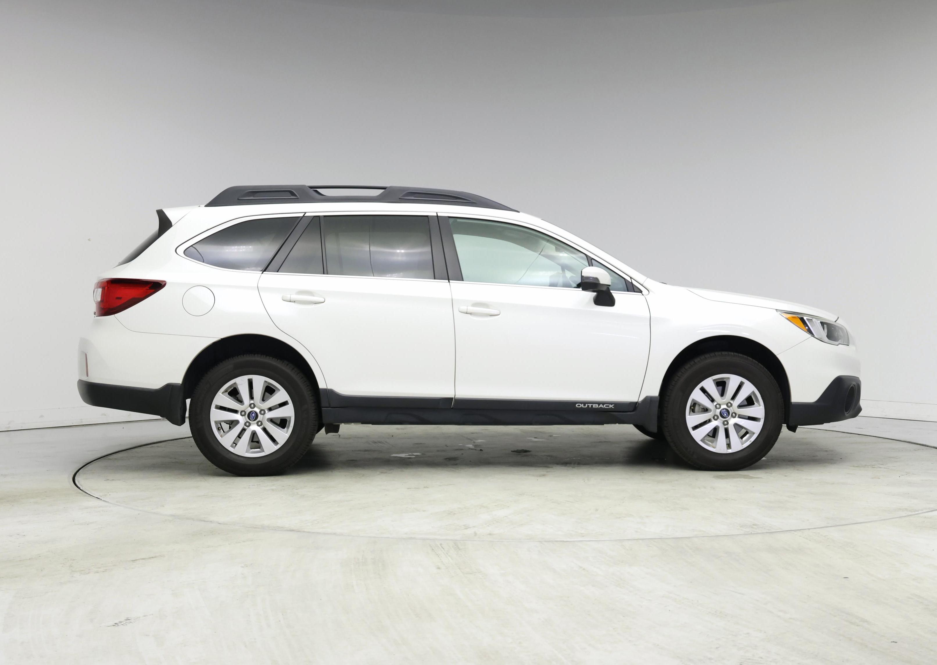 Thumbnail: 2017 Subaru Outback - 7