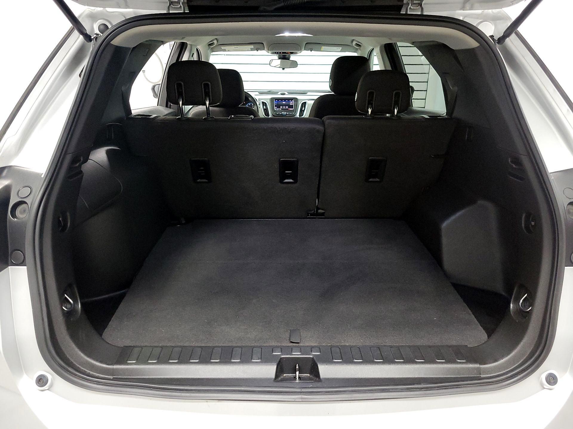 Thumbnail: 2020 Chevrolet Equinox - 18