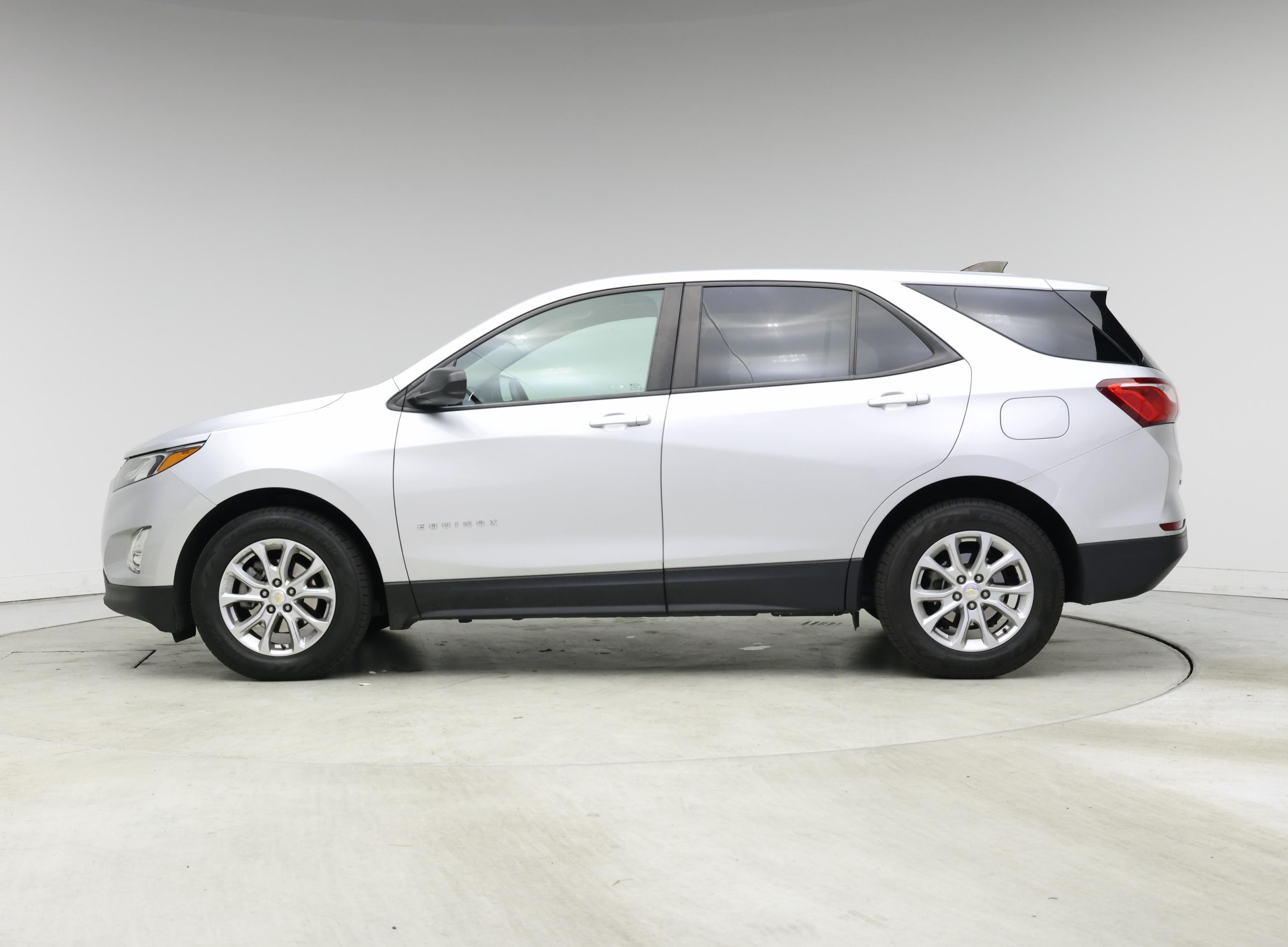 Thumbnail: 2020 Chevrolet Equinox - 3