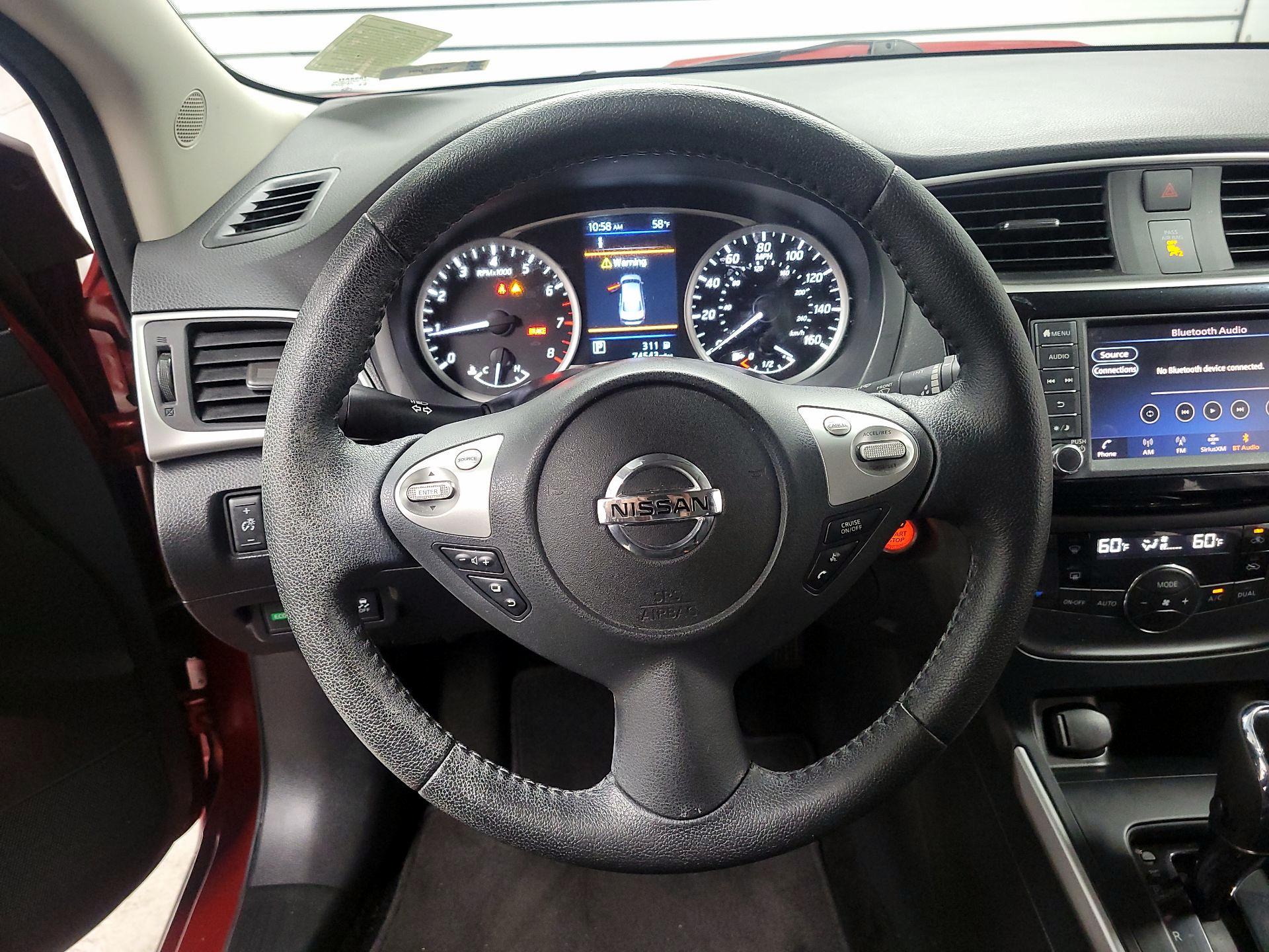 Thumbnail: 2019 Nissan Sentra - 10