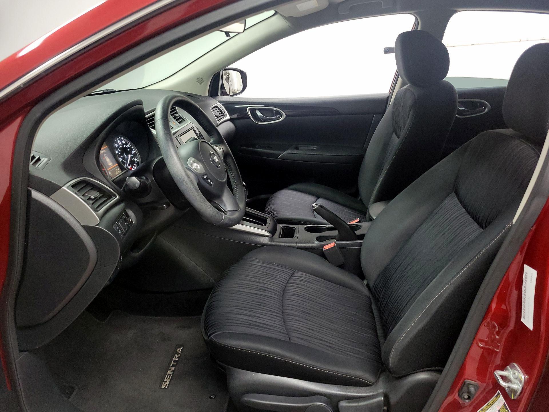 Thumbnail: 2019 Nissan Sentra - 11